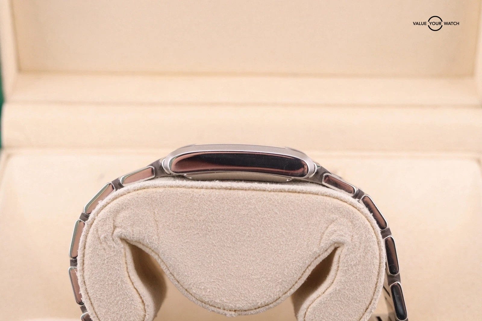 Cartier Tank Française 2302 W51002Q3 28x32mm - Image 8