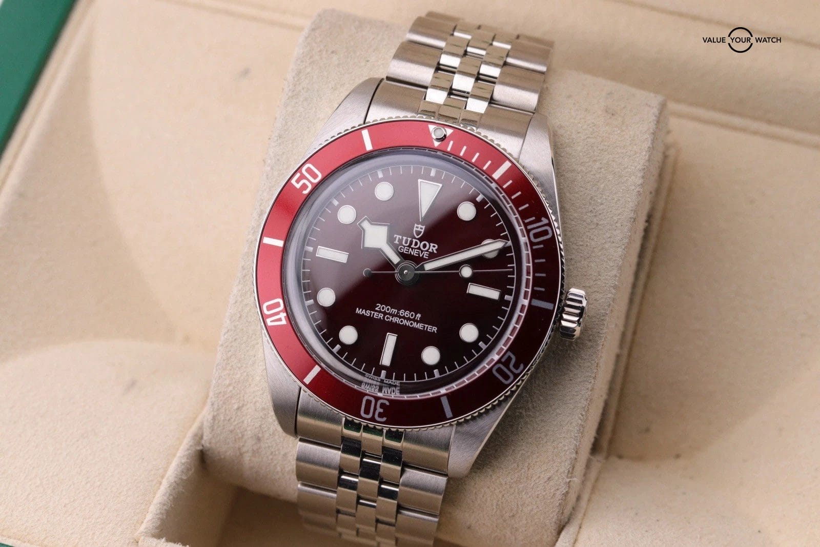 2025 Tudor Black Bay 41 Burgundy Red Metas M7941A1A0RU-0003, FULL KIT - Image 3