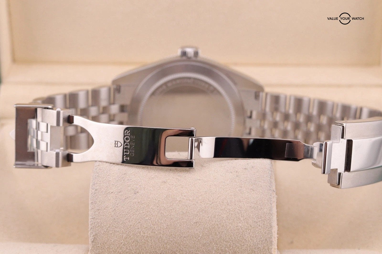 2025 Tudor Black Bay 41 Burgundy Red Metas M7941A1A0RU-0003, FULL KIT - Image 6