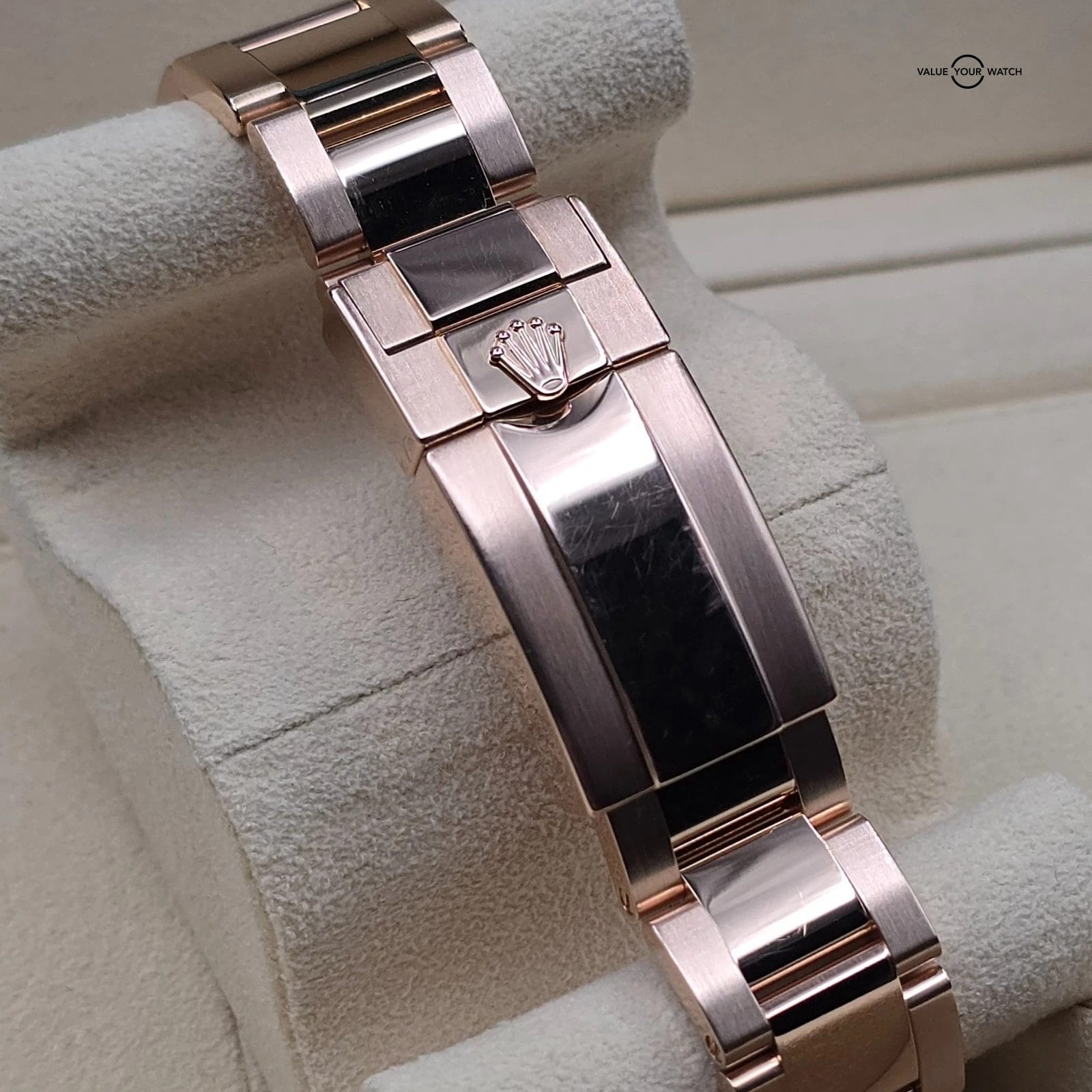 Rolex Daytona Black Dial in solid 18k rose gold, RSC Serviced in 2025! - Image 3