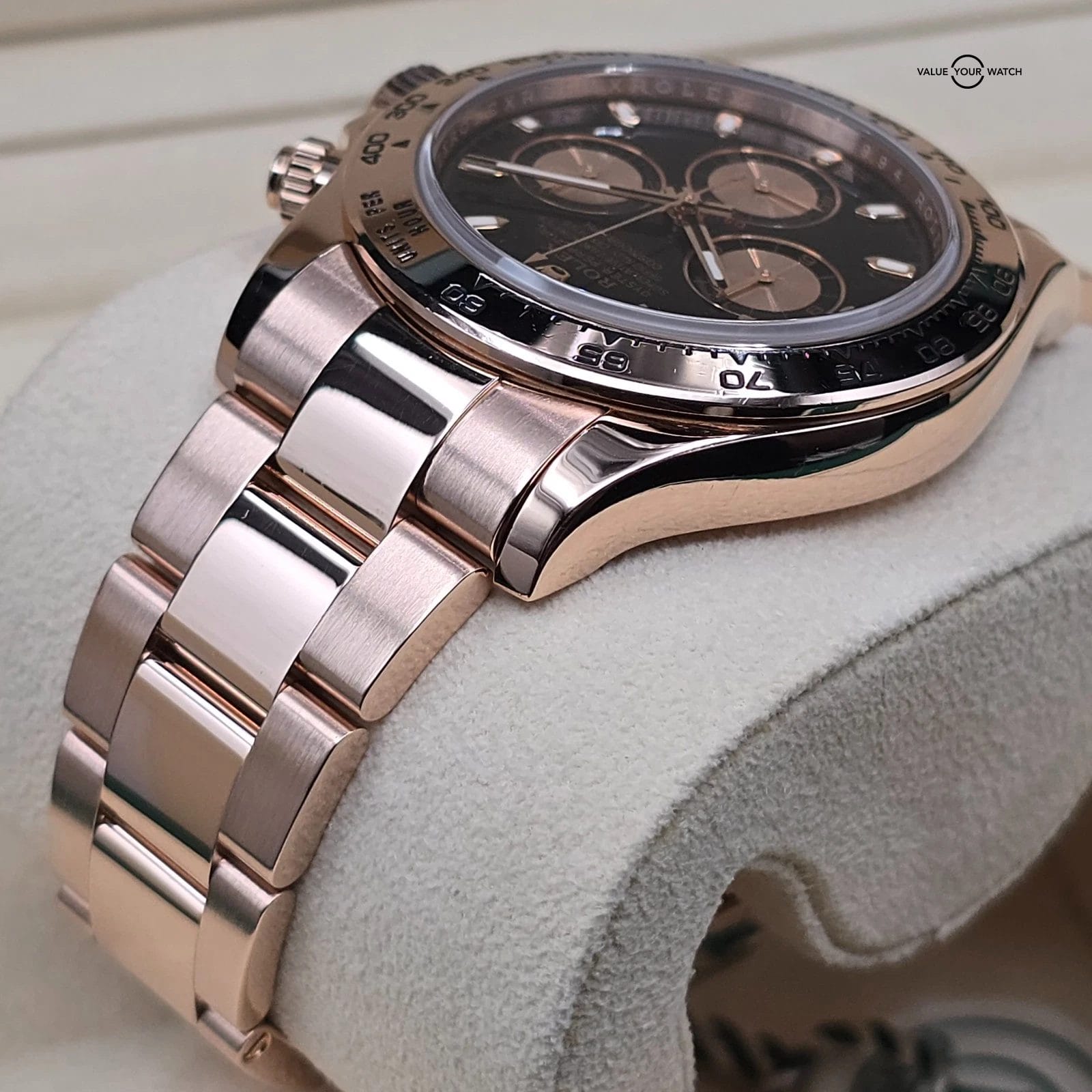 Rolex Daytona Black Dial in solid 18k rose gold, RSC Serviced in 2025! - Image 4