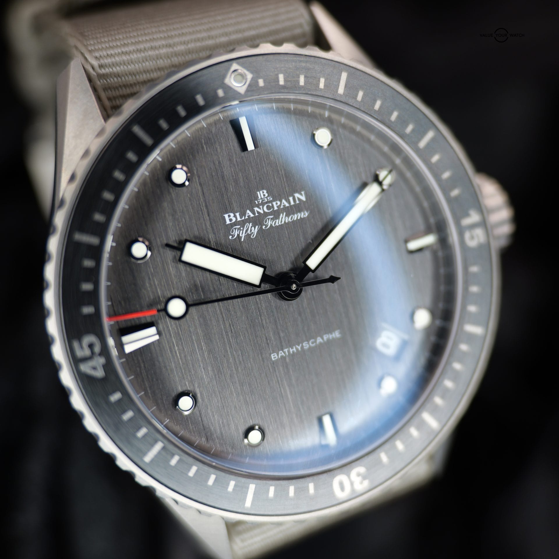 Blancpain Fifty Fathoms Bathyscaphe 5000-1210-NAGA 43MM Grey Dial Full Set WARRANTY - Image 3
