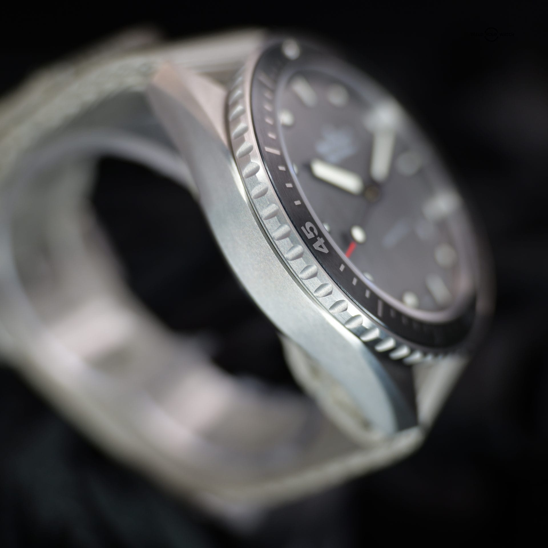 Blancpain Fifty Fathoms Bathyscaphe 5000-1210-NAGA 43MM Grey Dial Full Set WARRANTY - Image 4