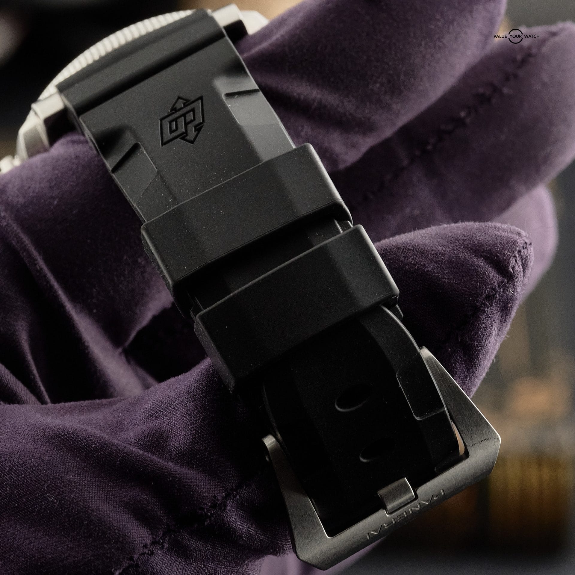 Panerai Luminor Submersible PAM02973 42mm Black Dial Box and Papers - Image 11