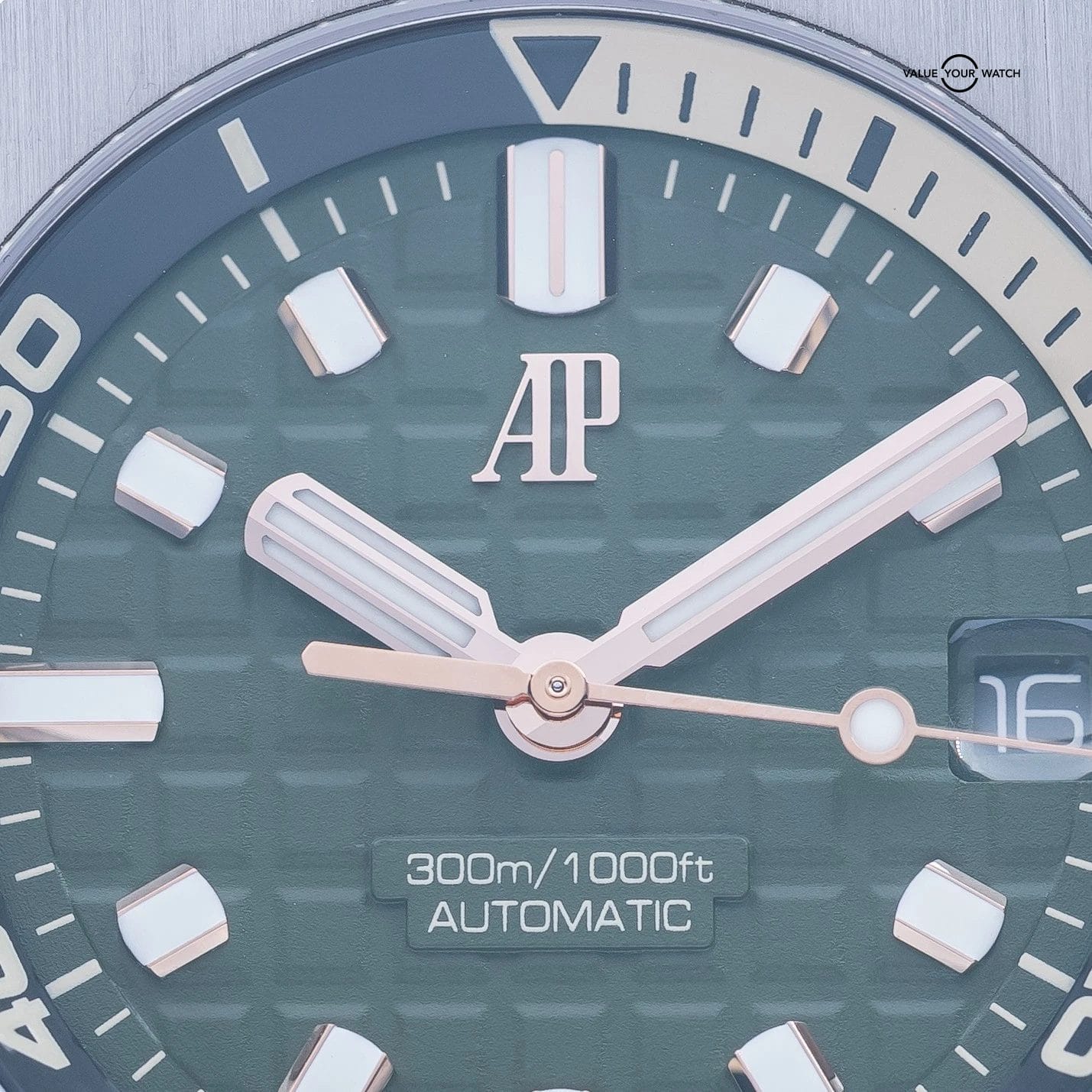 2023 Audemars Piguet Royal Oak Offshore Diver Steel Green 42mm 15720ST Full Set - Image 3