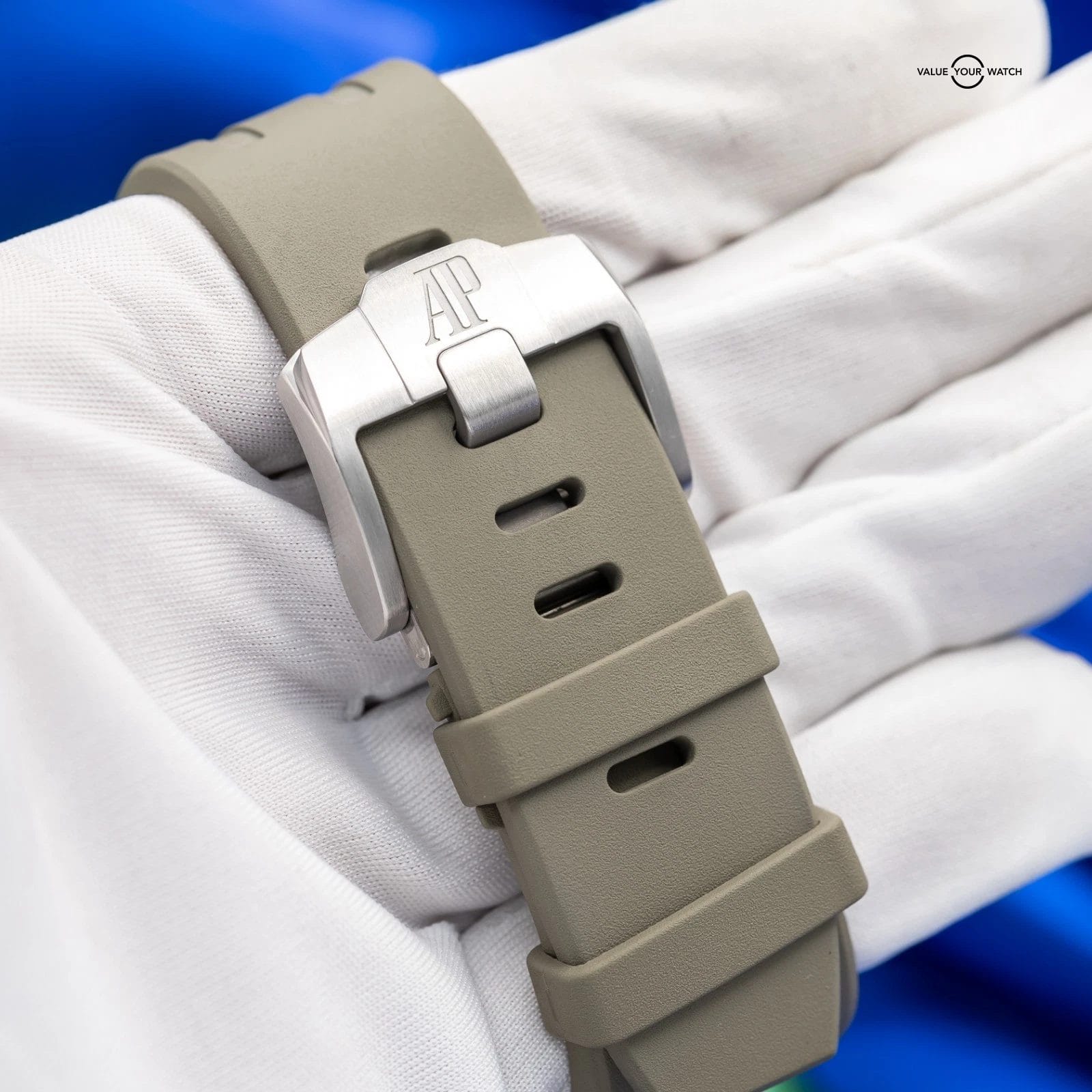 Audemars Piguet Royal Oak Chronograph 26420SO.OO.A600CA.01 NEW &UNWORN FULL SET - Image 15