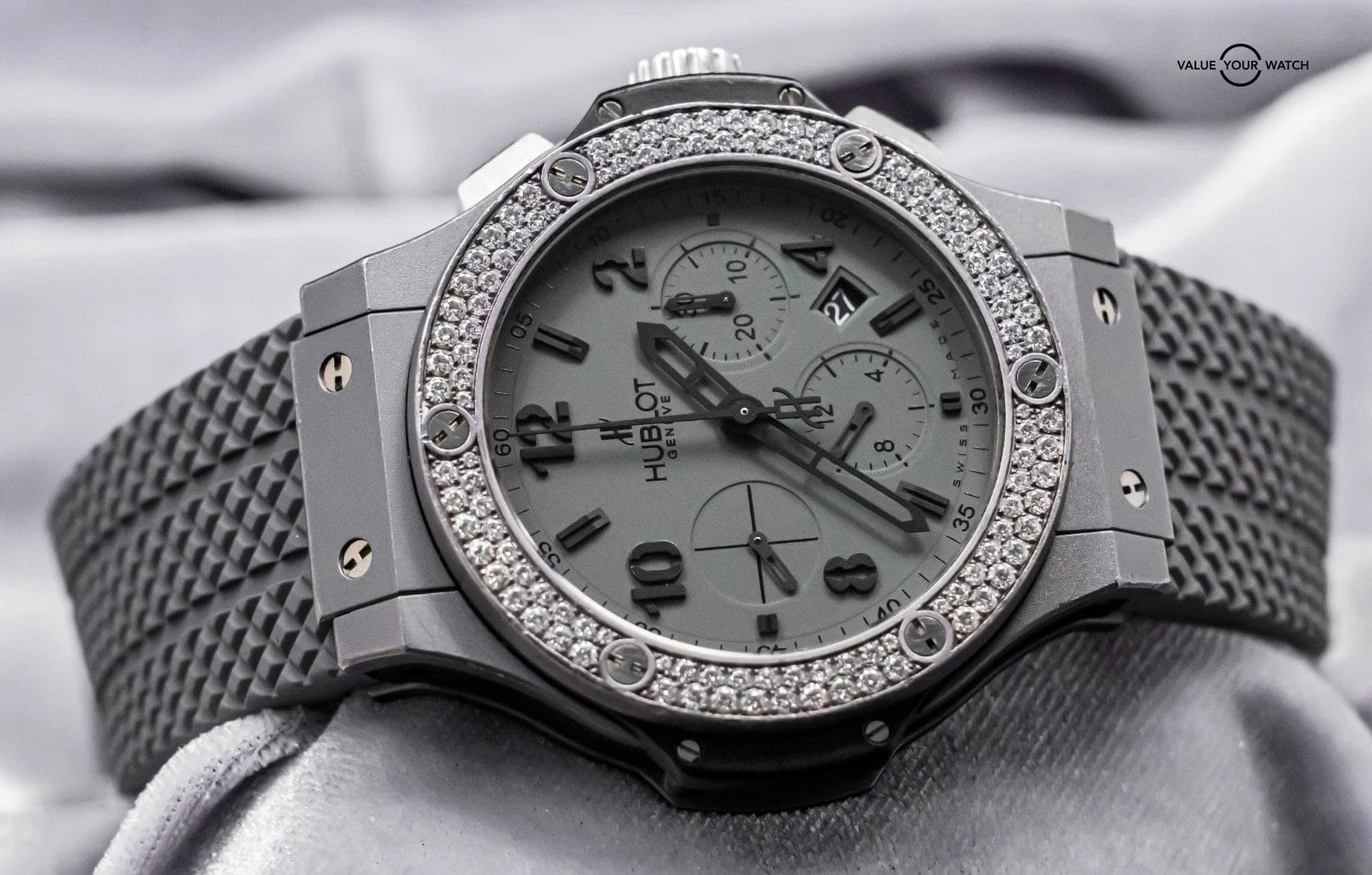 Hublot Big Bang 44mm Tantalum & Diamonds $30K MSRP Chronograph 301.AI.460.RX.114 - Image 10