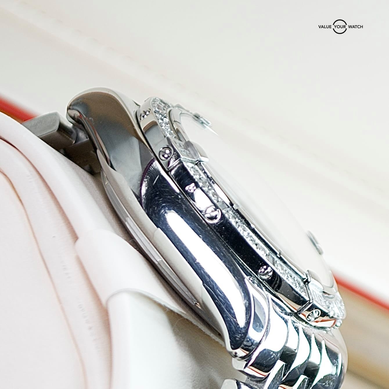 Breitling Chronomat A13356 Diamond Chrono Men white dial watch - Image 5