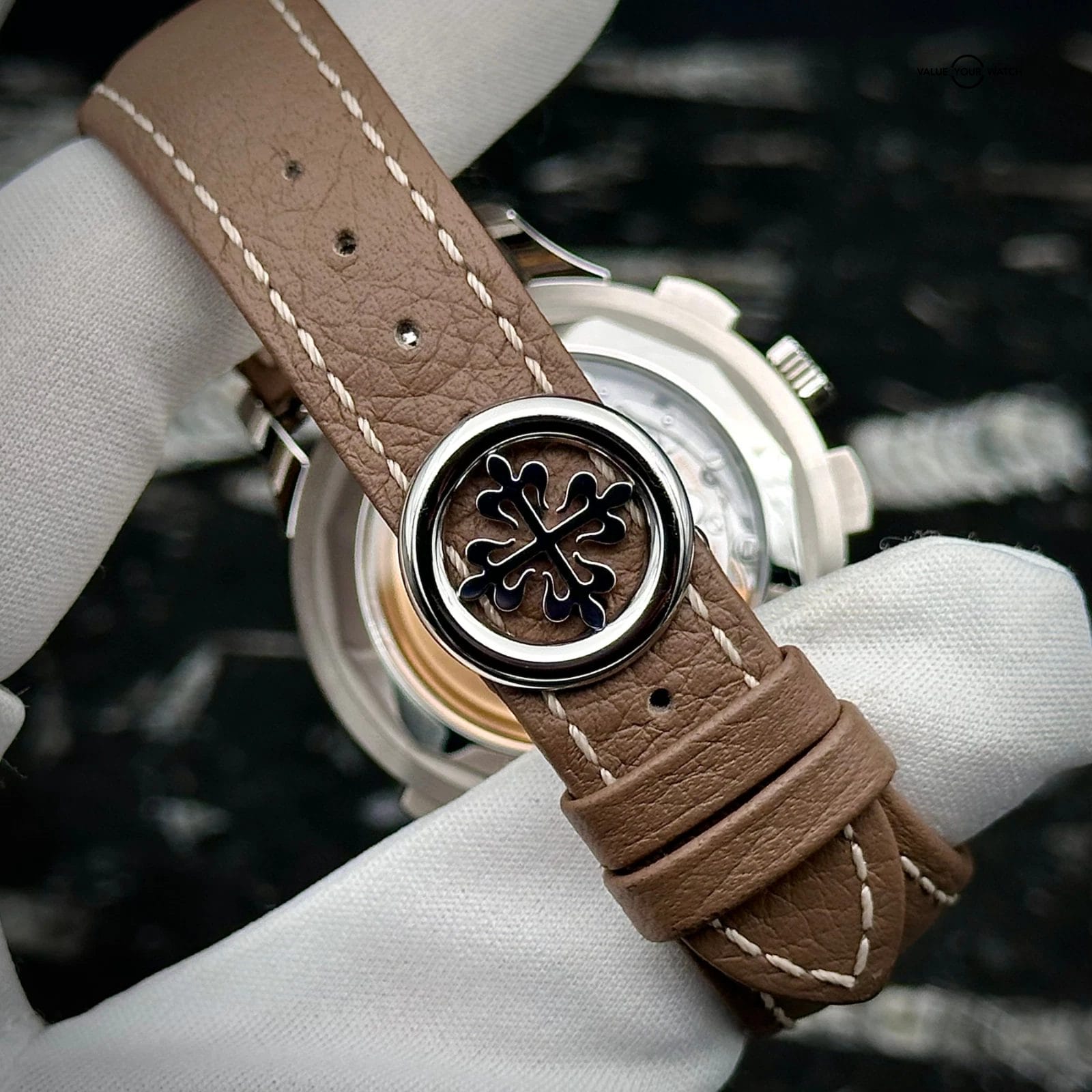 Patek Philippe World Time Chronograph Flyback 5935A-001 Salmon Steel Complete - Image 3