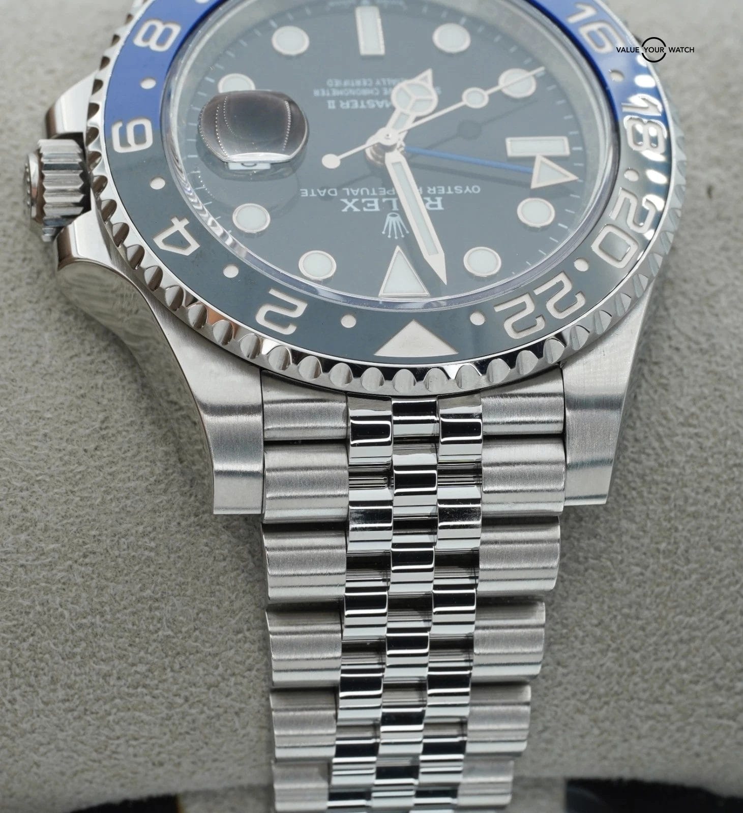 Rolex GMT Master II Batgirl Jubilee 126710BLNR BOXES/PAPERS! - Image 7