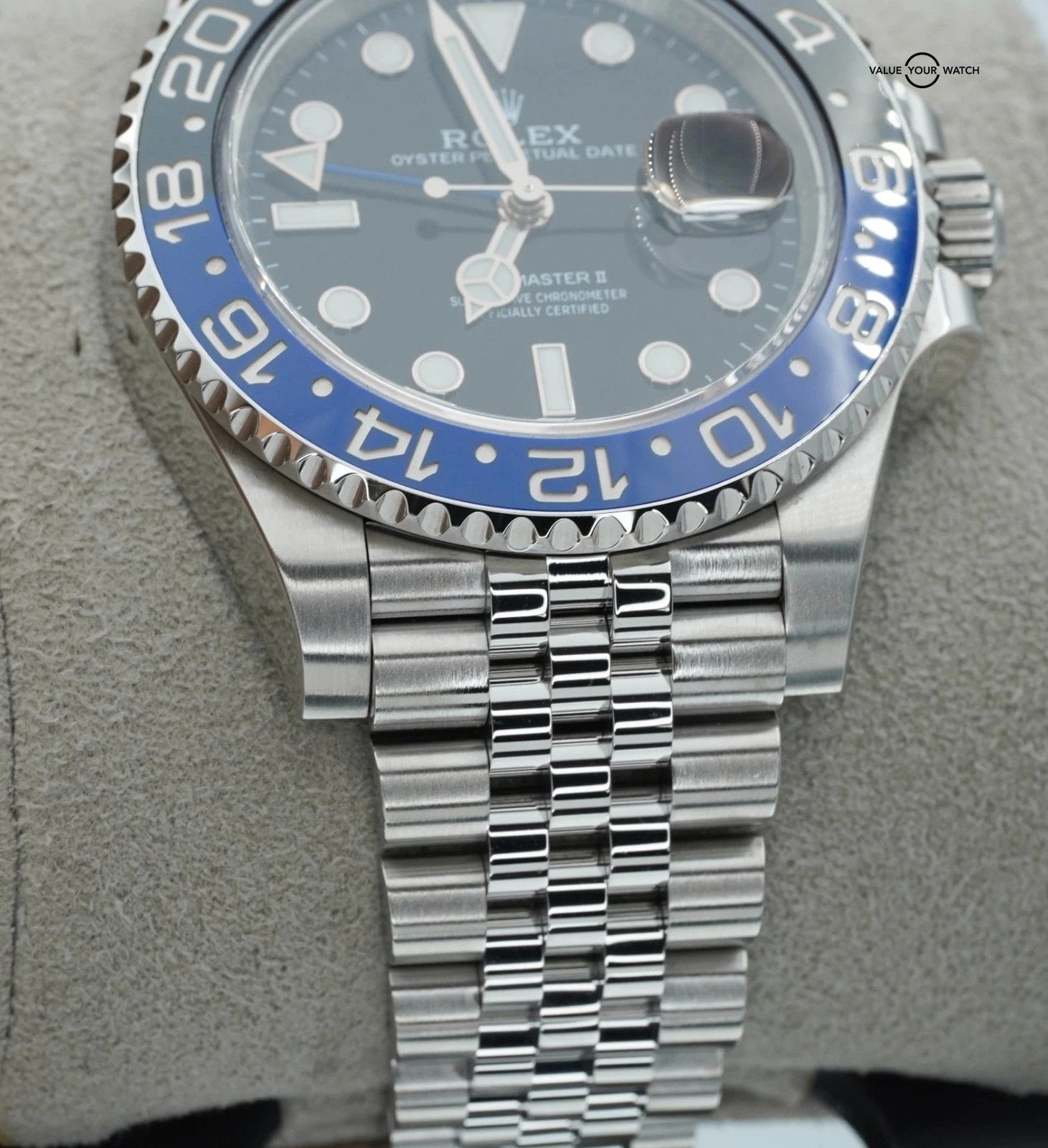 Rolex GMT Master II Batgirl Jubilee 126710BLNR BOXES/PAPERS! - Image 9