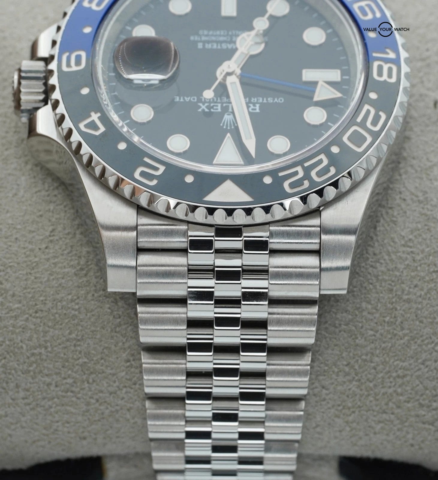 Rolex GMT Master II Batgirl Jubilee 126710BLNR BOXES/PAPERS! - Image 11