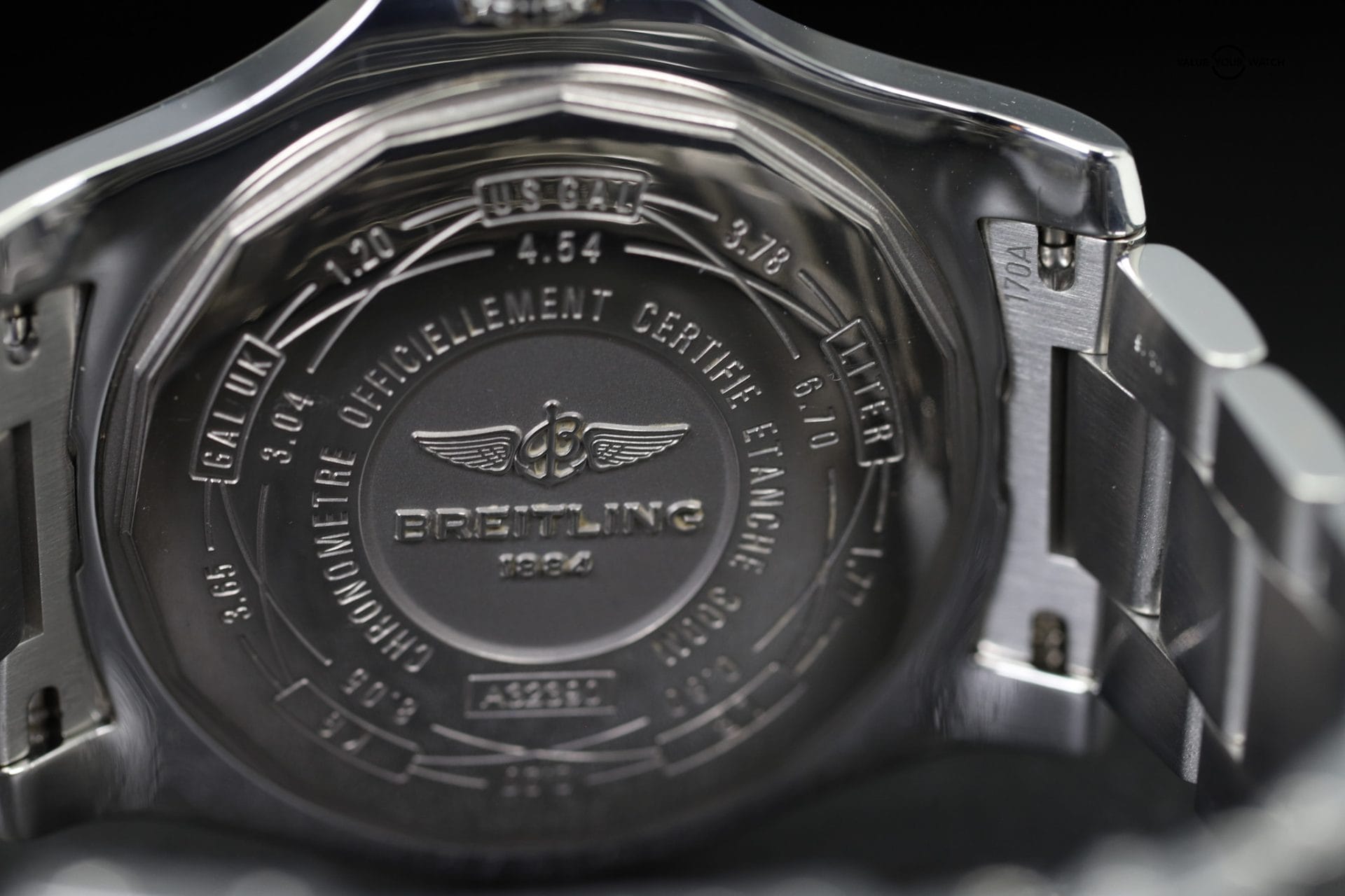 Breitling Avenger II GMT | Ref. A3239053/C872 | 43mm | OEM Diamond Bezel | Complete Set (2017) - Image 9