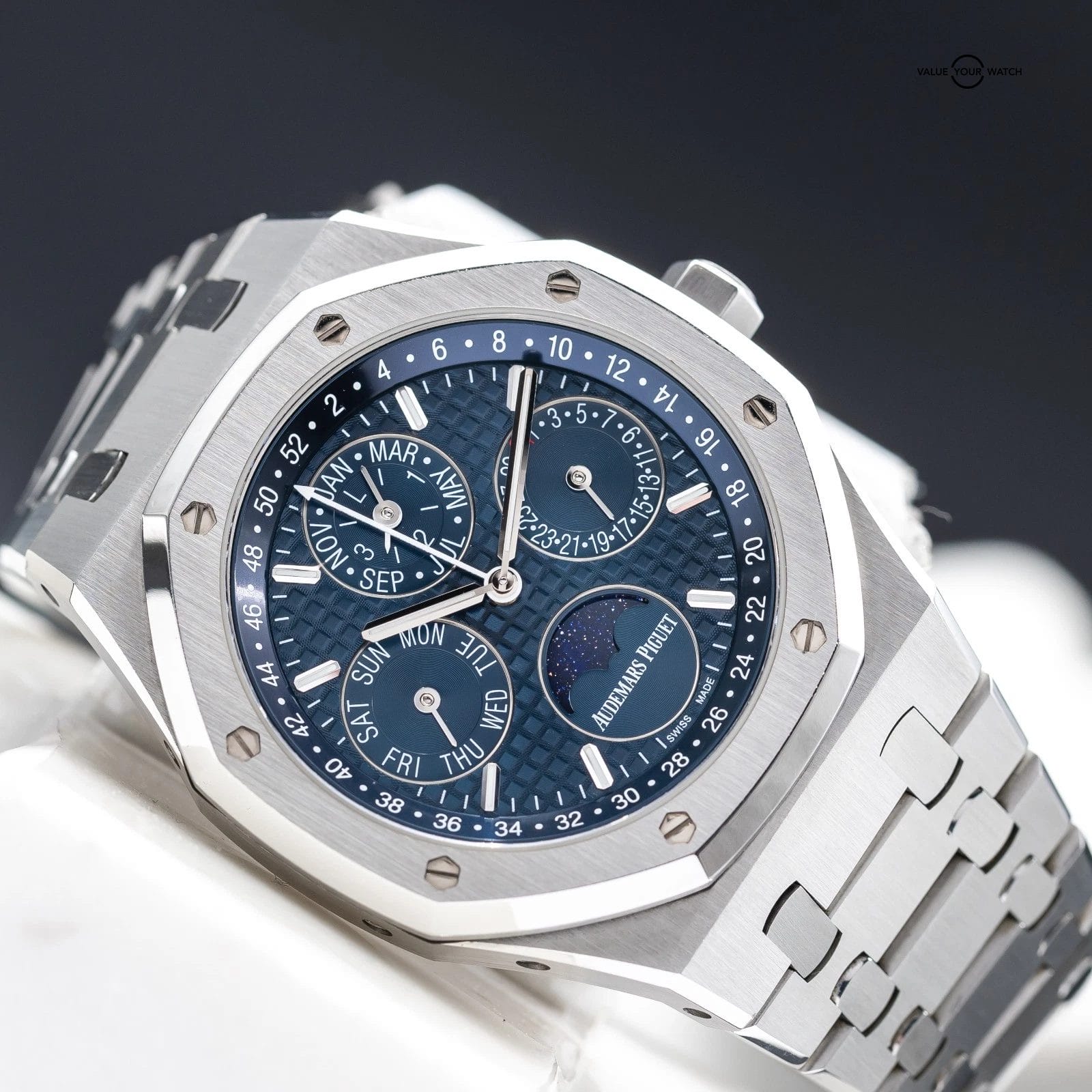 Audemars Piguet Royal Oak Perpetual Calendar 41mm Blue Dial - AP 26574ST - Image 17