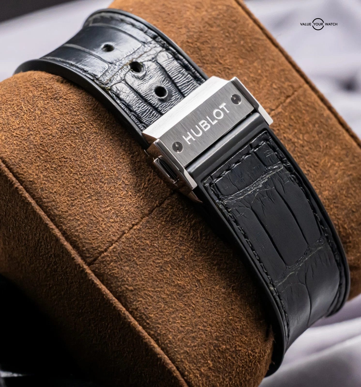 Hublot Classic Fusion Aerofusion Moonphase Diamonds 45mm 517.NX.0170.LR.1104 - Image 6