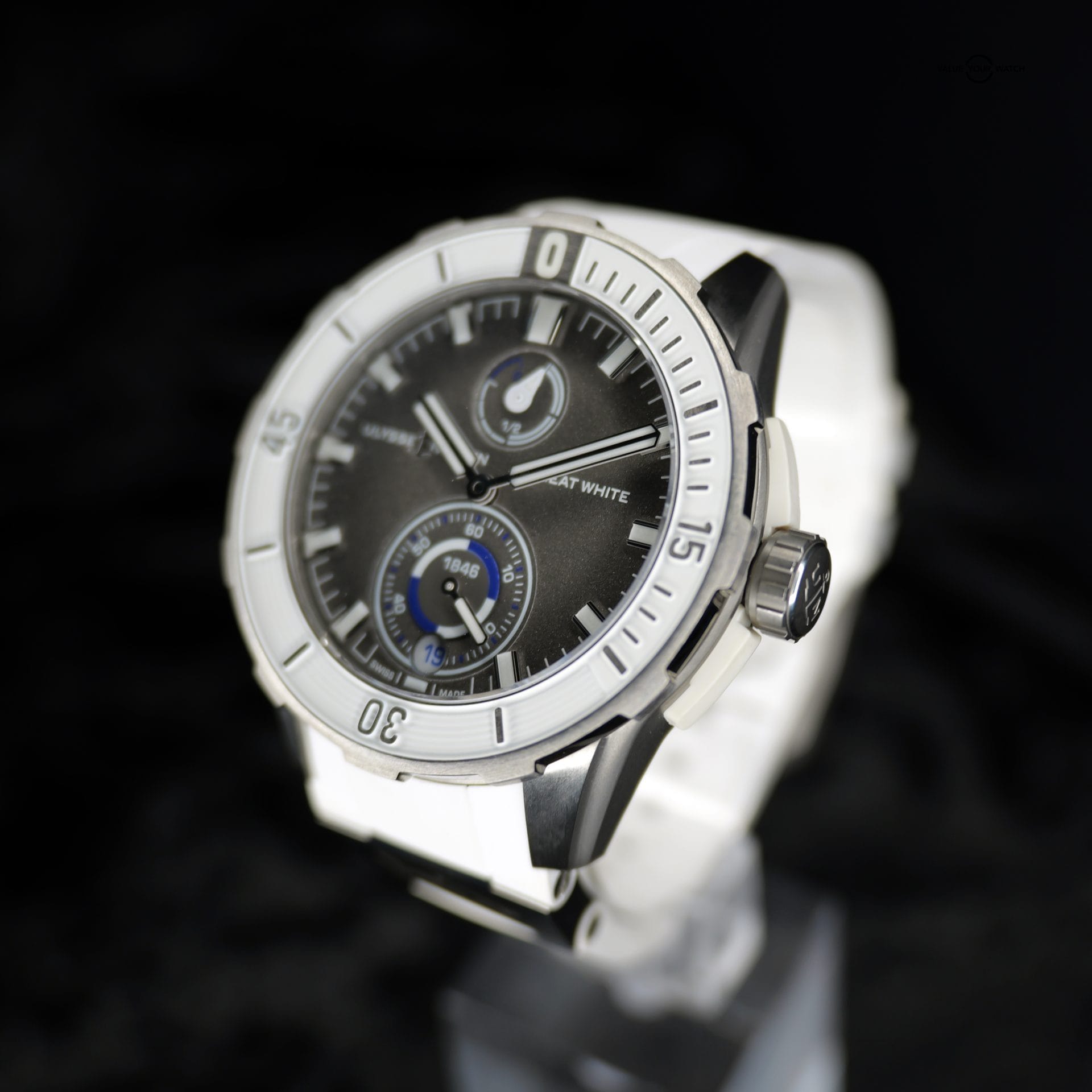 Ulysse Nardin Diver Chronometer Great White Limited Edition 1183-170LE-3/90-GW 44MM Titanium Grey Dial WARRANTY - Image 2