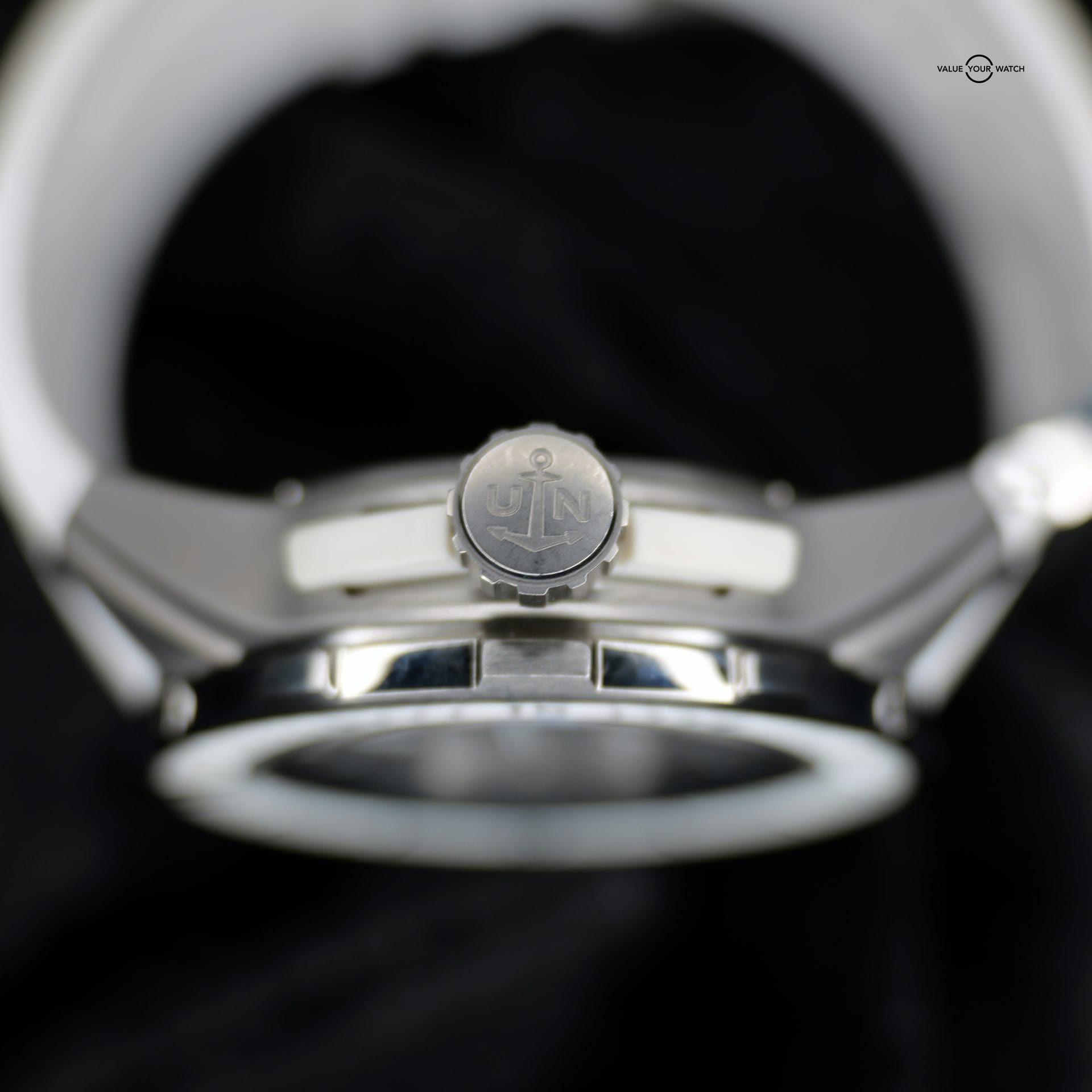 Ulysse Nardin Diver Chronometer Great White Limited Edition 1183-170LE-3/90-GW 44MM Titanium Grey Dial WARRANTY - Image 6