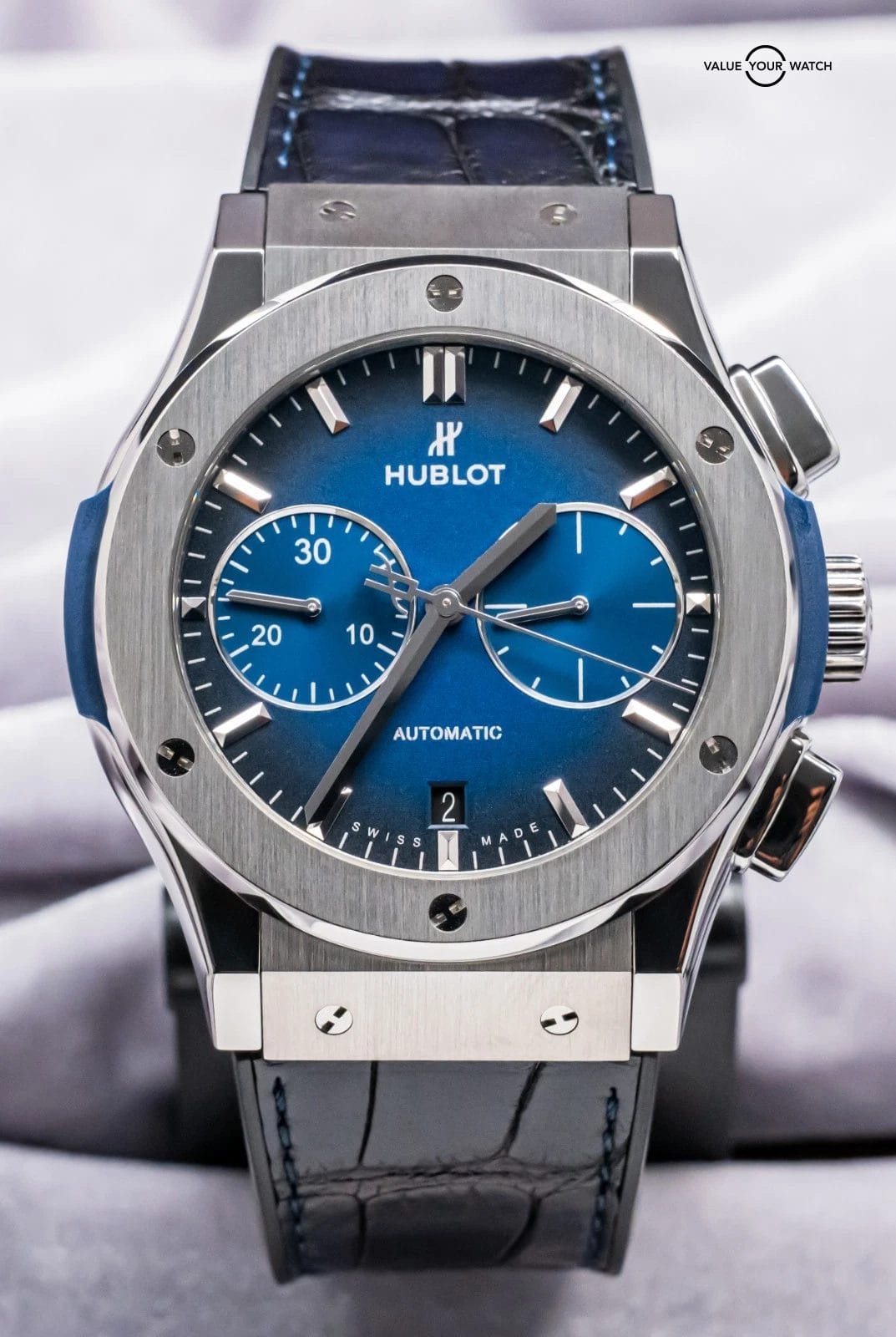 Hublot Classic Fusion Chronograph Titanium Deep Blue 45 mm Deploy 521.NX.6670.LR