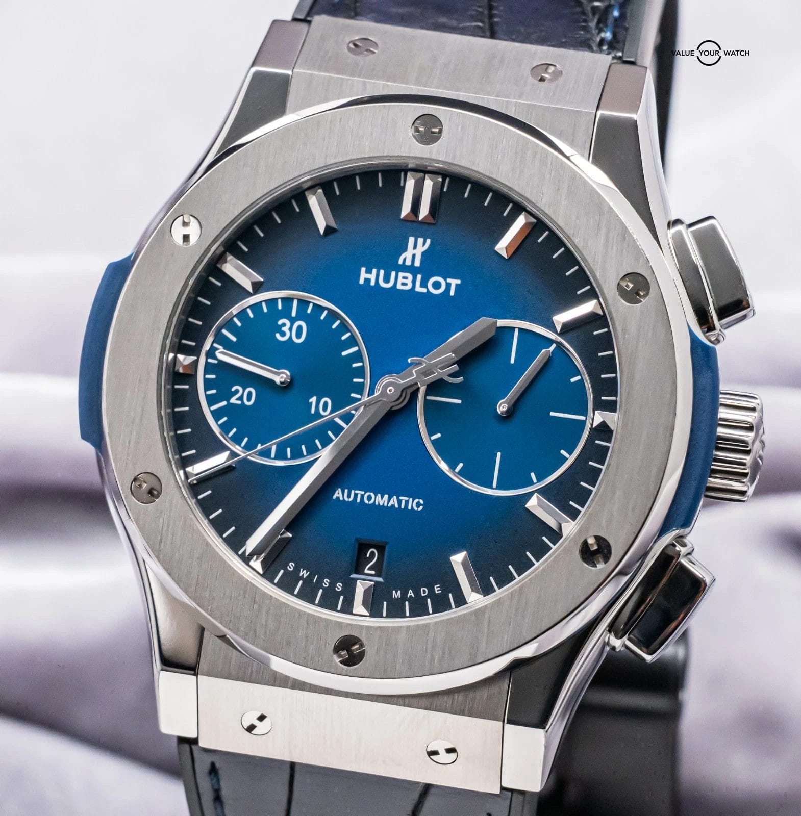 Hublot Classic Fusion Chronograph Titanium Deep Blue 45 mm Deploy 521.NX.6670.LR - Image 13