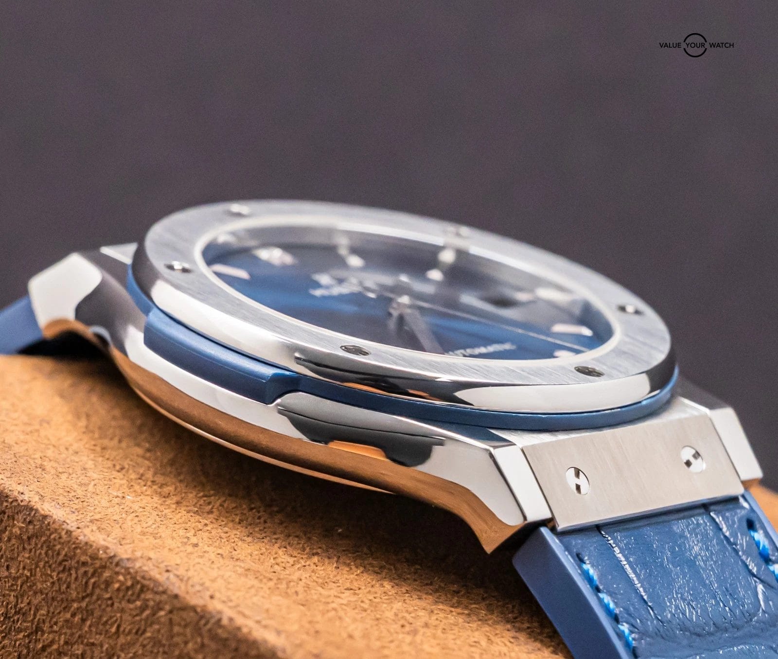 Hublot Classic Fusion Titanium Blue 45mm Alligator Deploy 511.NX.7170.LR - Image 12
