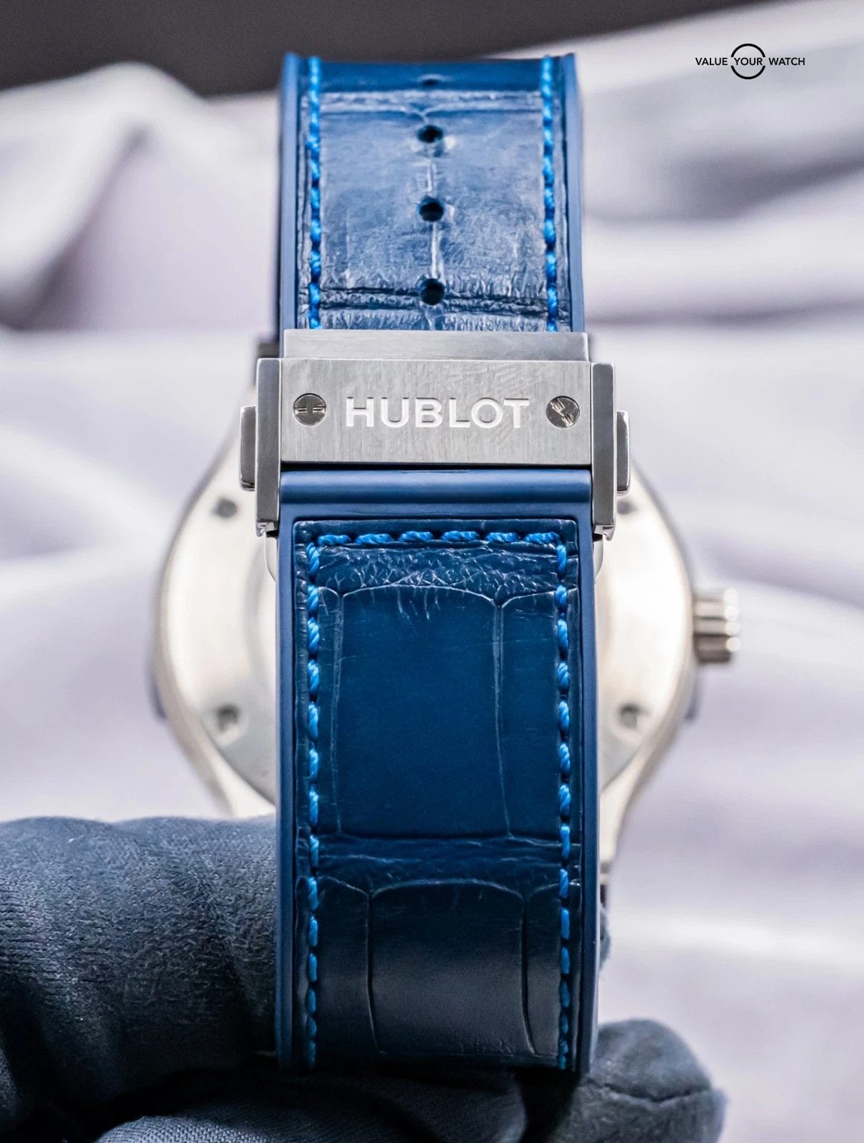Hublot Classic Fusion Titanium Blue 45mm Alligator Deploy 511.NX.7170.LR - Image 16