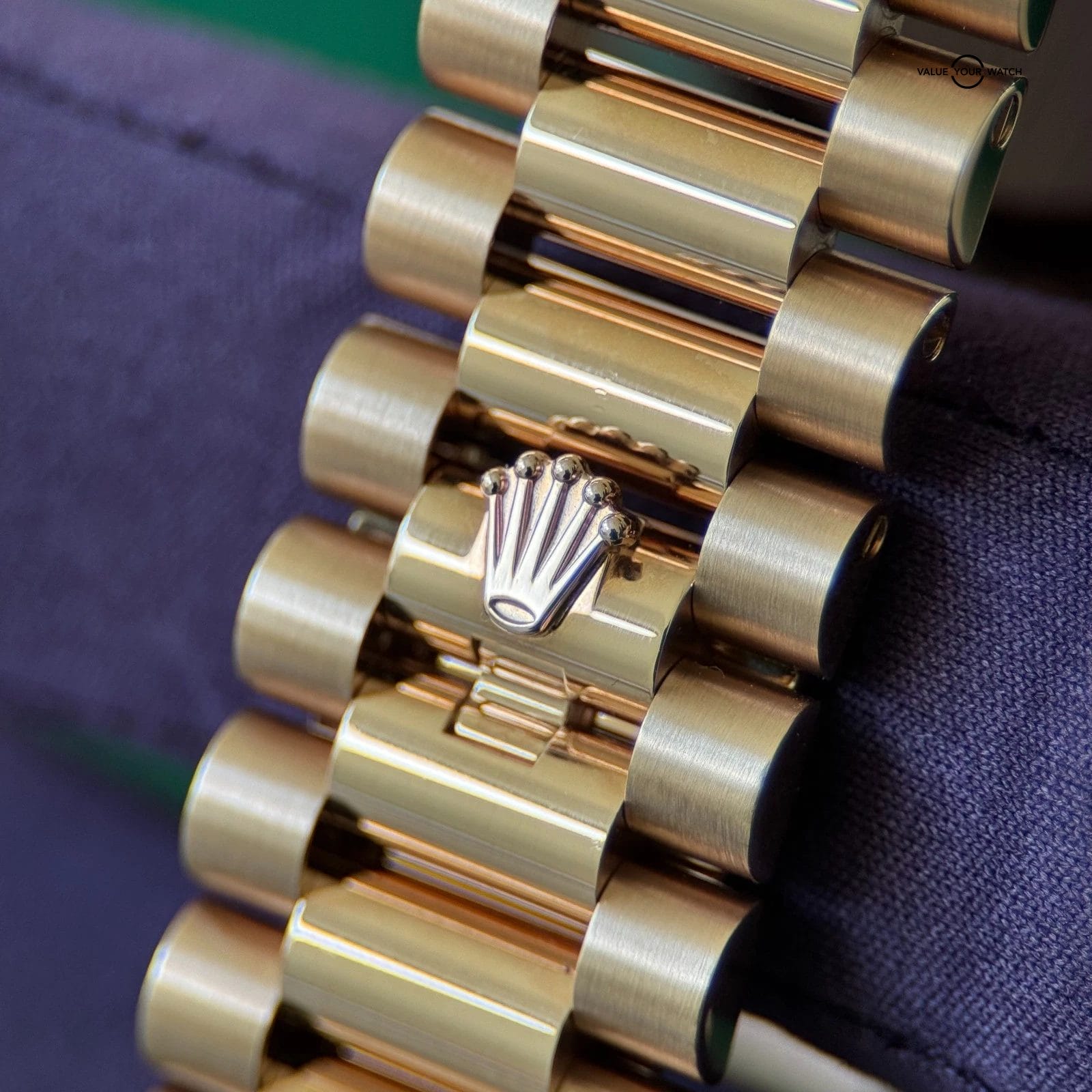 2025 UNWORN Rolex Day Date 40mm Rose Gold w/ Sundust Dial - Collectors Full Set - Image 4