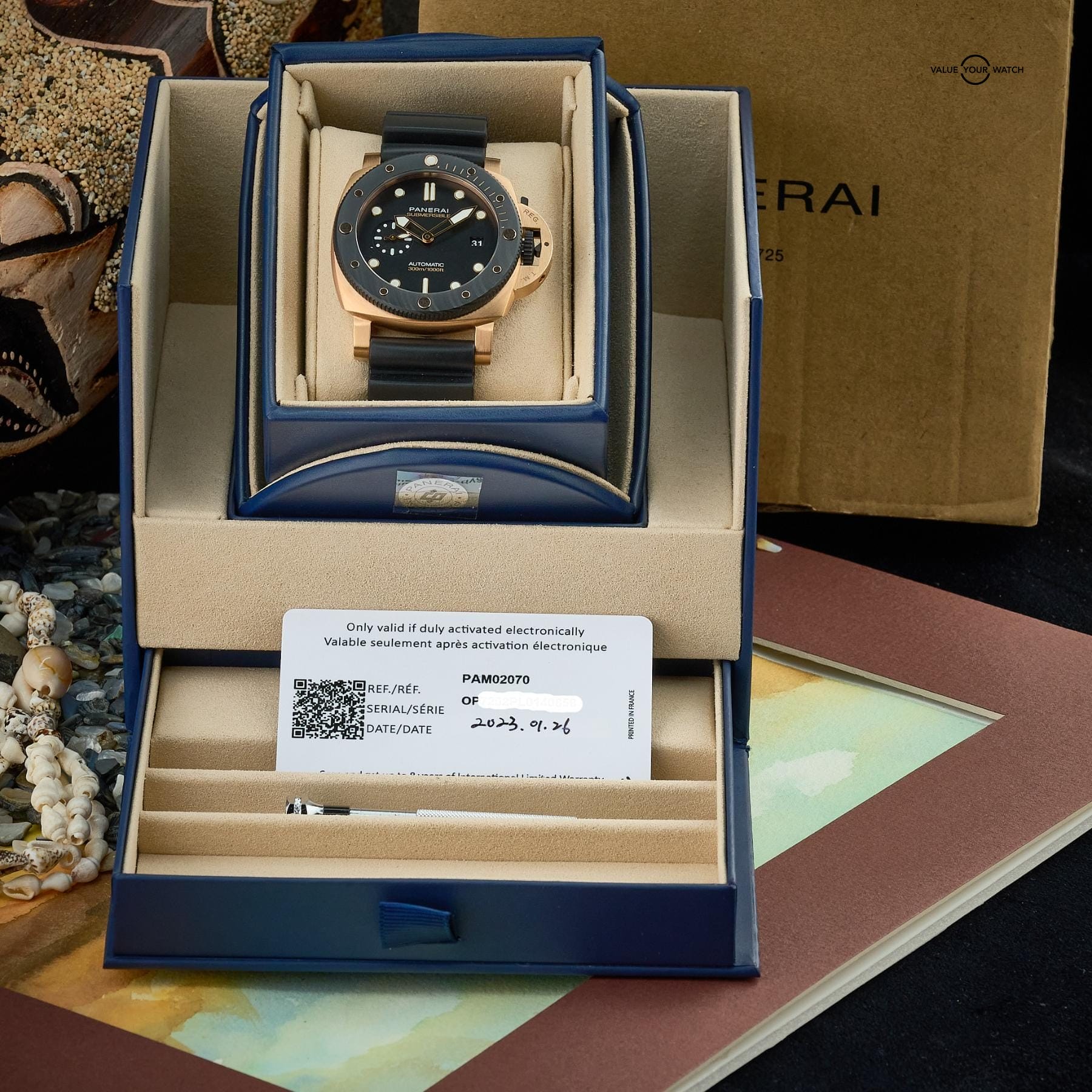 Panerai Submersible 44mm Goldtech Orocarbo PAM02070 with Box & Papers - Image 2