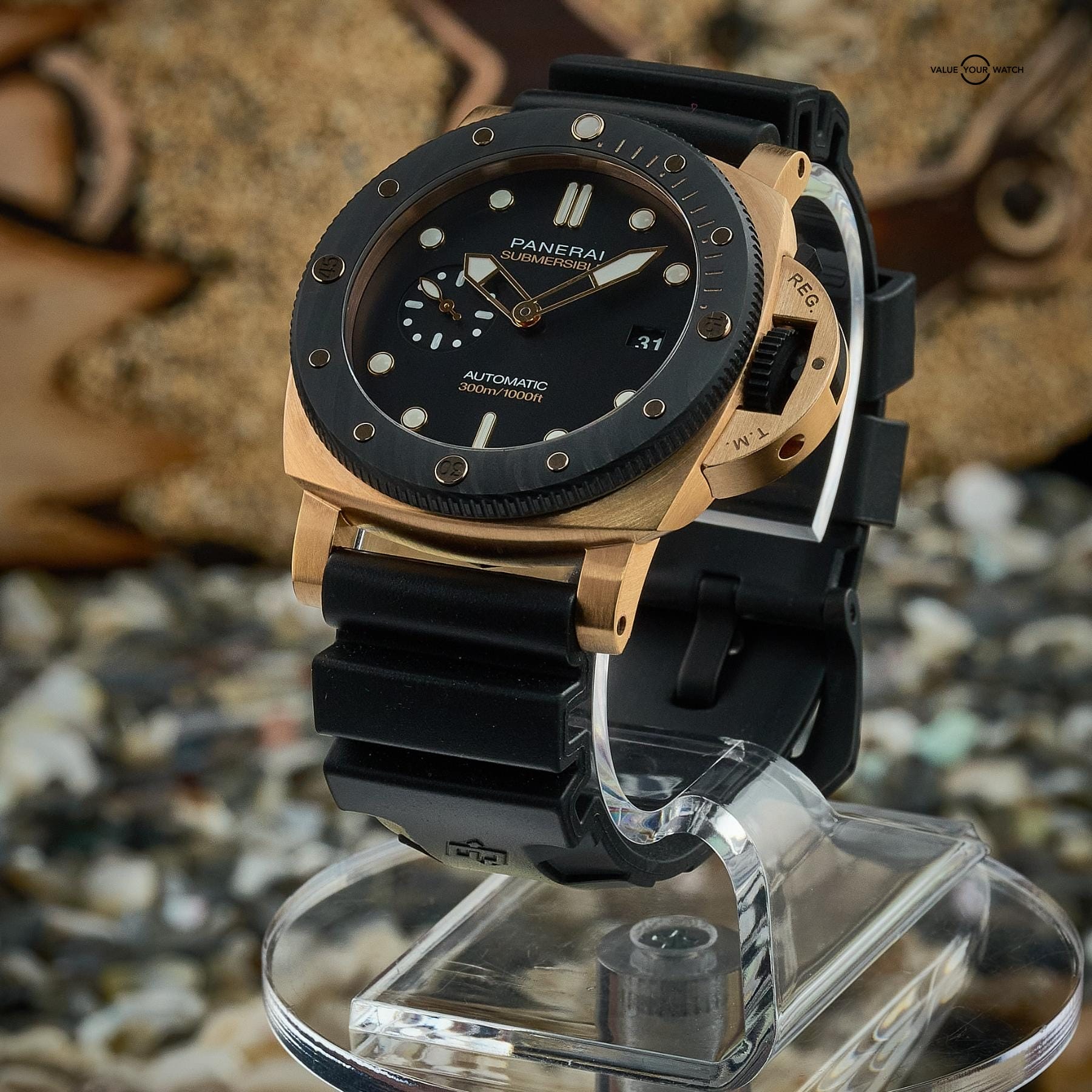 Panerai Submersible 44mm Goldtech Orocarbo PAM02070 with Box & Papers - Image 12