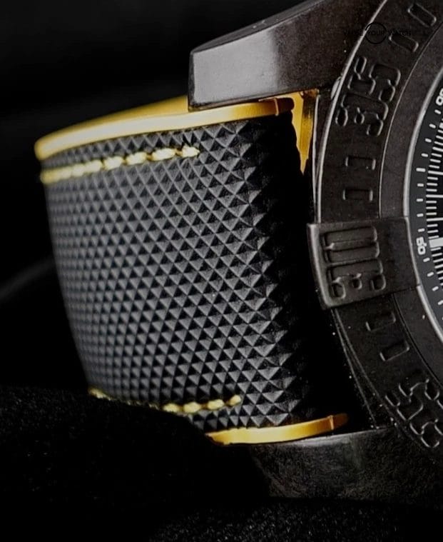 Breitling Avenger Hurricane 24Hour - XB1210 Breitlight Chronograph, Extra Strap - Image 10