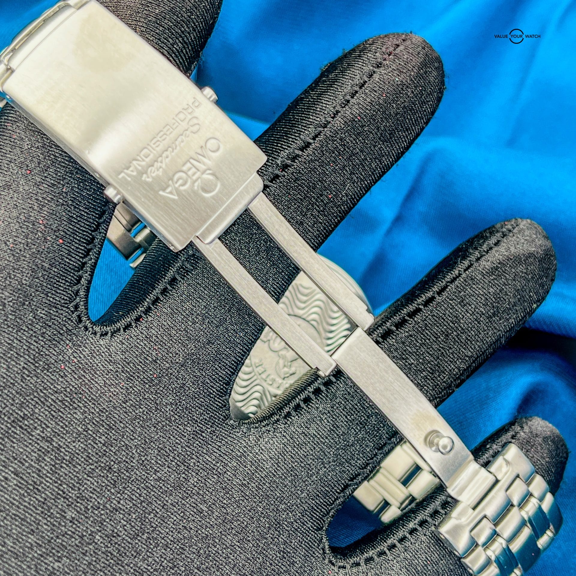 OMEGA Seamaster 300 - 41MM - (Bond) 2531.80.00 - Fresh Service and New Bezel - Image 13