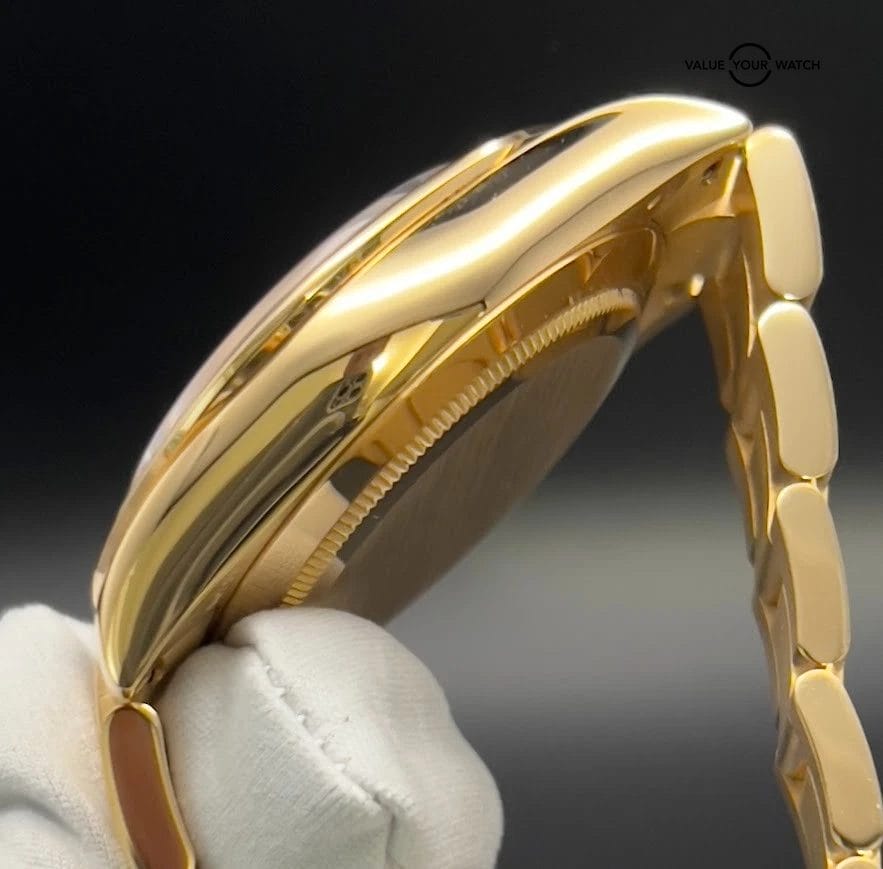 Rolex Daytona 116508 Black Dial 18k Gold Watch. Full Set Factory Warranty 2021 - Image 5