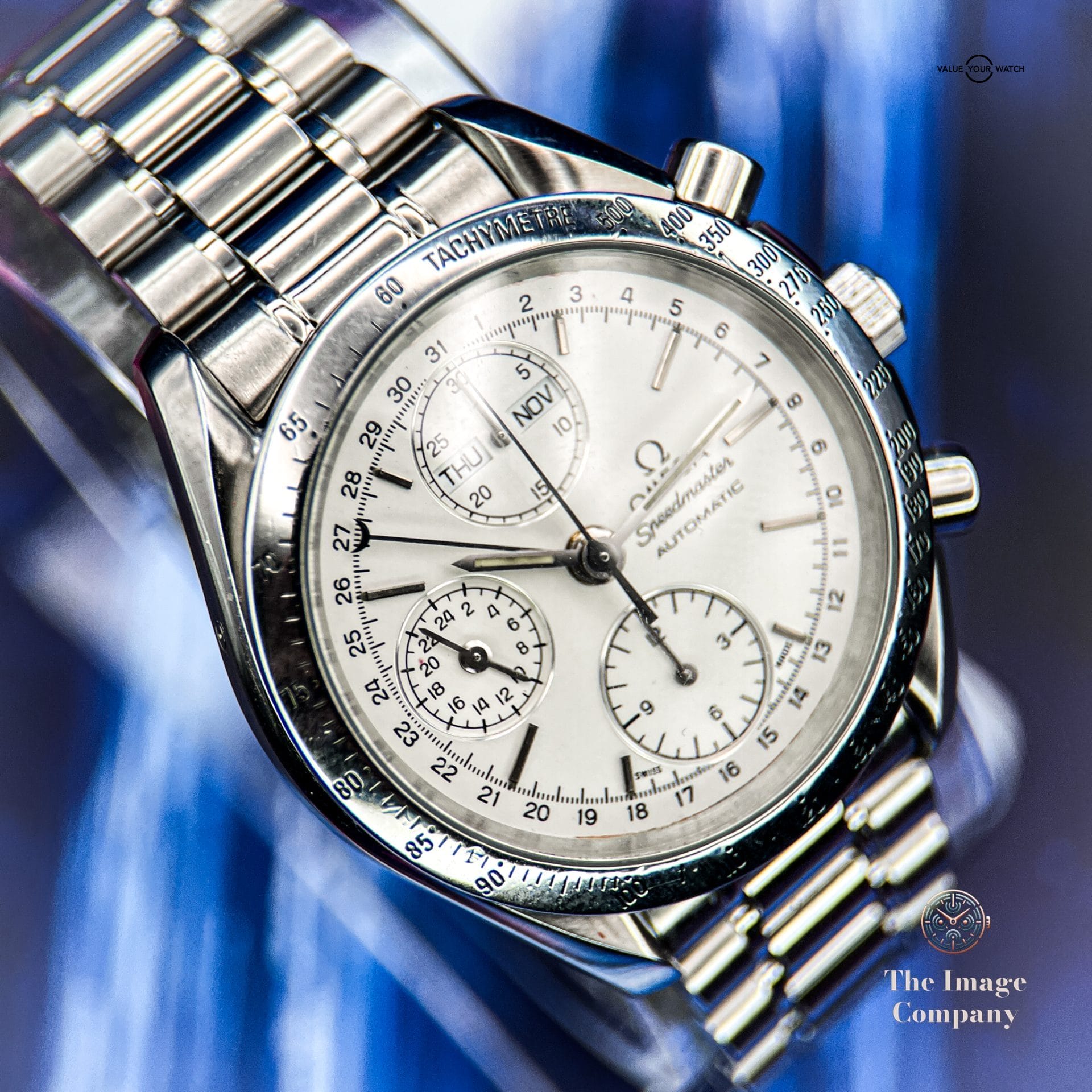 Omega Triple Date, Recently Serviced, Beautiful White Dial 3521.30 with Box and Card - Image 6