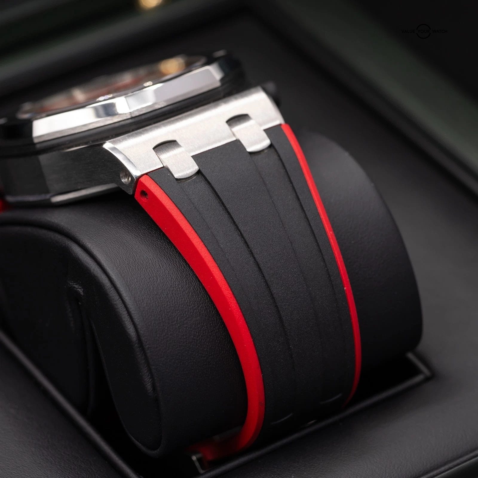 Audemars Piguet Royal Oak Offshore in steel, white Panda dial 42mm Ref. 26170ST - Image 7