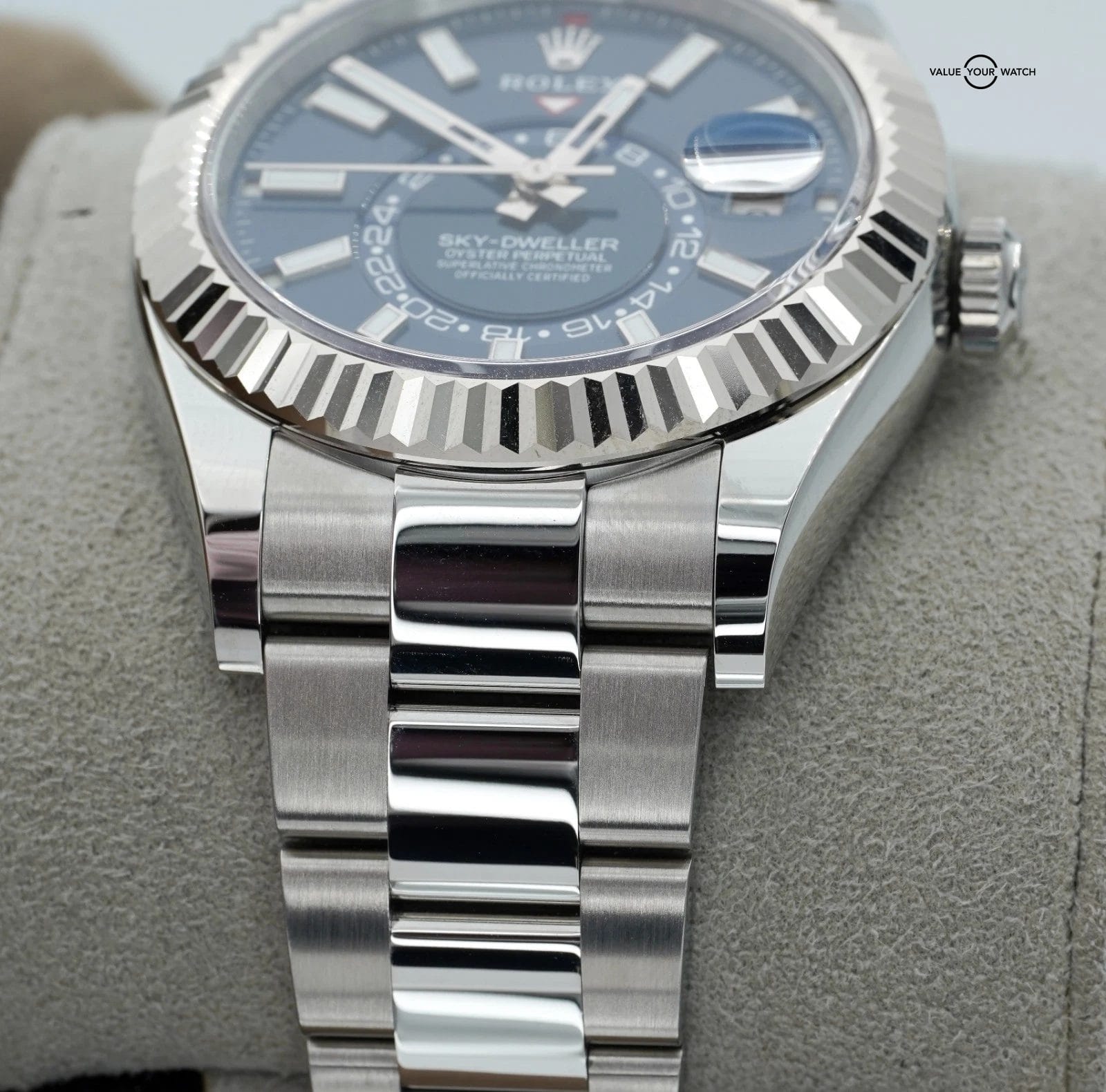 2025 Rolex Sky-Dweller 42mm 336934 Stainless Steel Blue Dial - Image 15