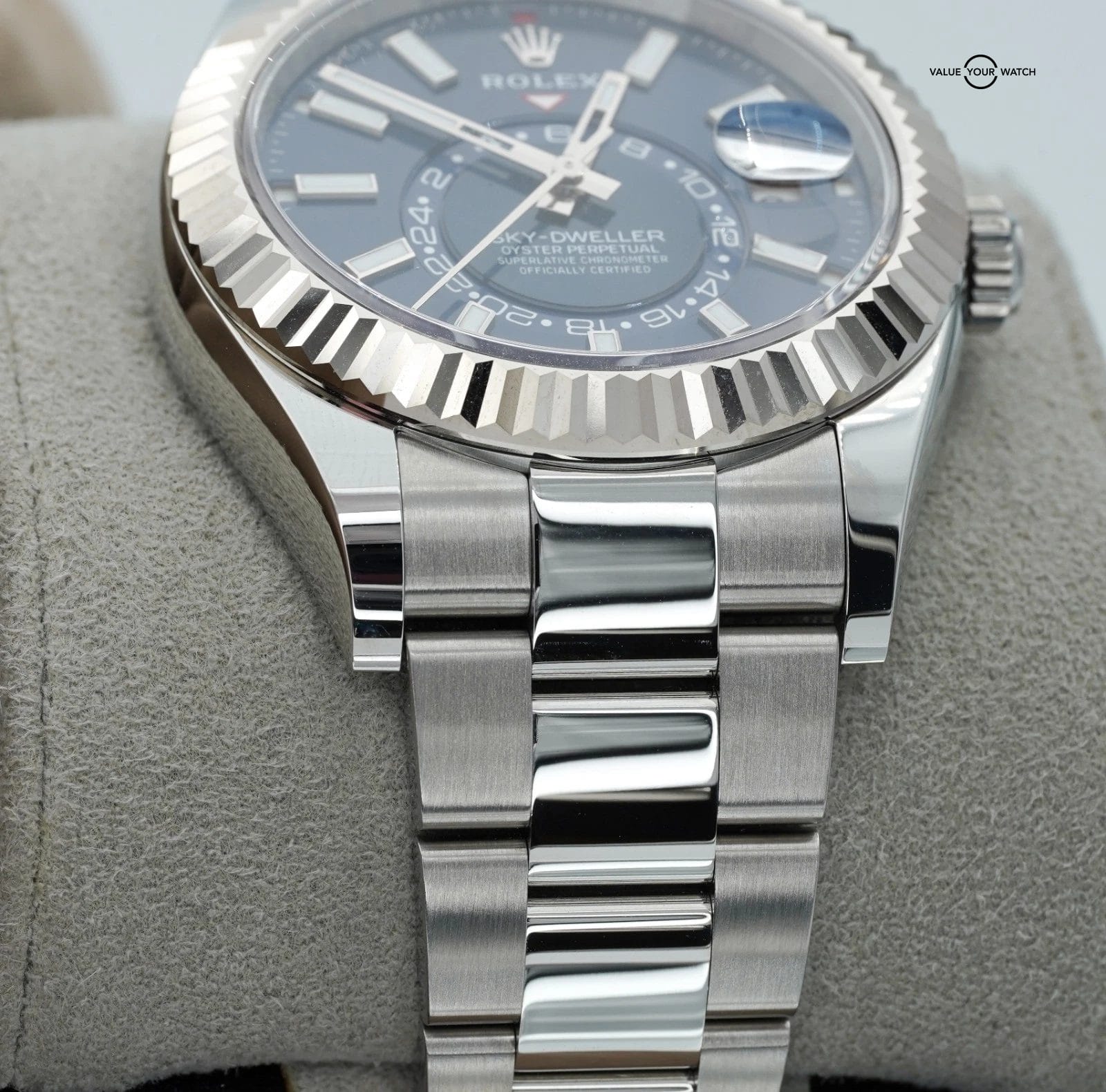 2025 Rolex Sky-Dweller 42mm 336934 Stainless Steel Blue Dial - Image 16