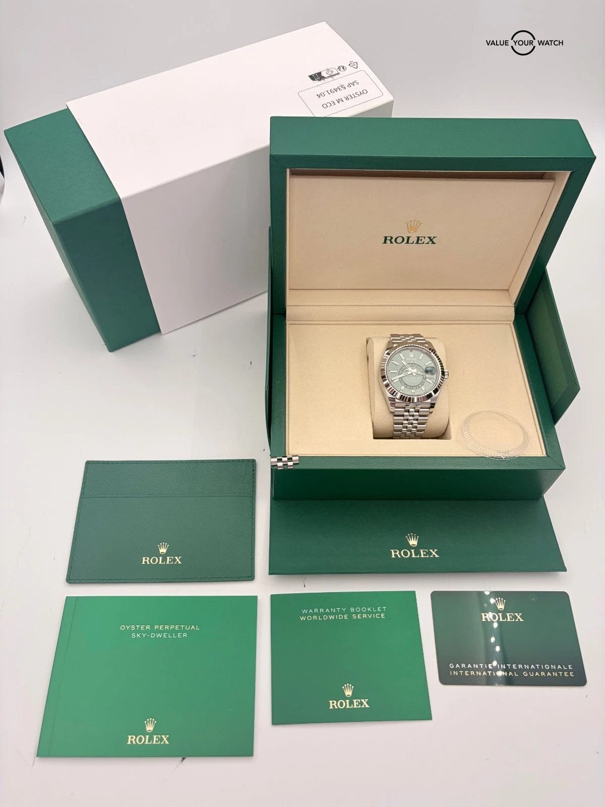 2025 Rolex Sky-Dweller 42mm 336934 Stainless Steel Jubilee Green Dial - Image 5