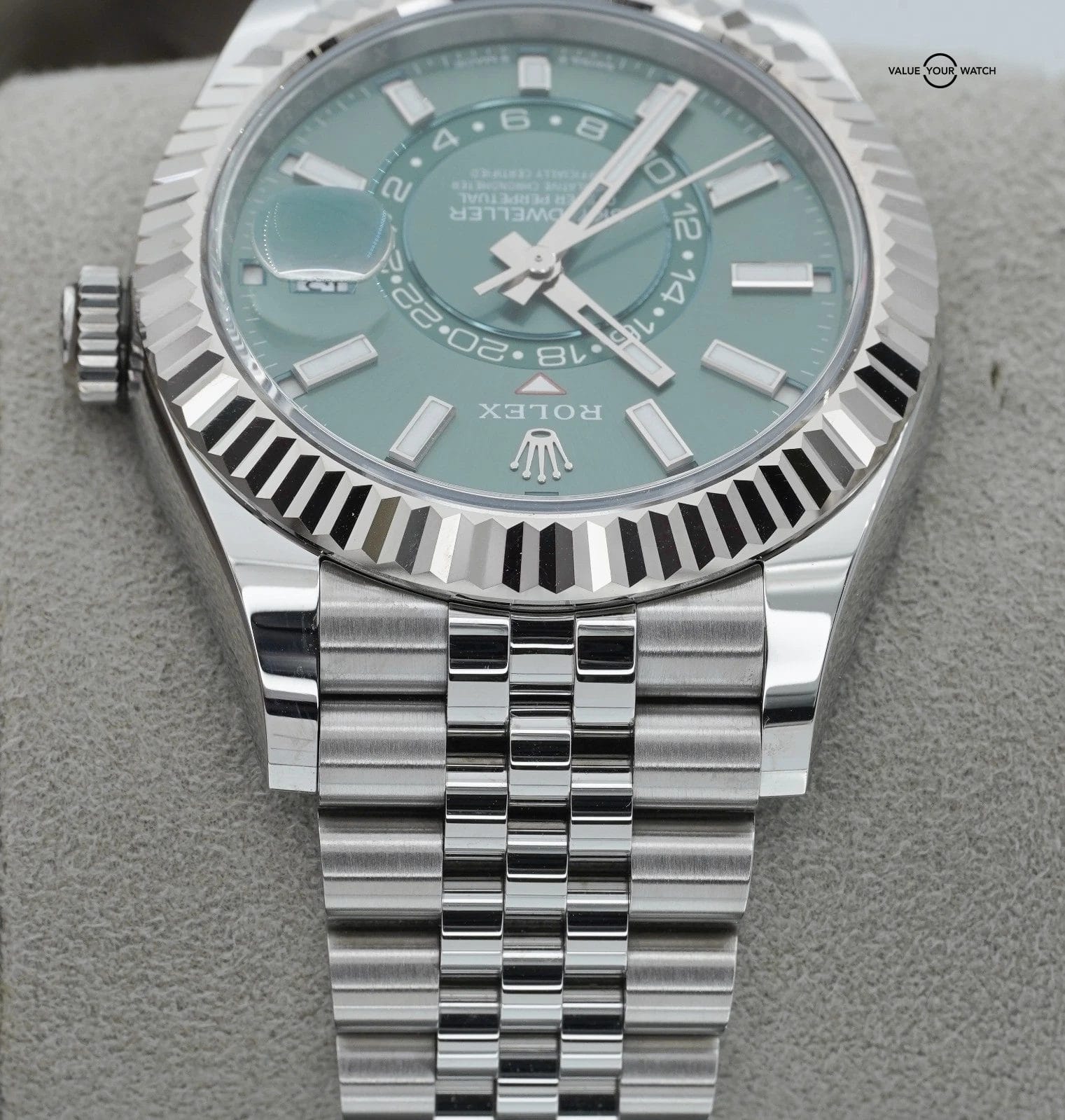 2025 Rolex Sky-Dweller 42mm 336934 Stainless Steel Jubilee Green Dial - Image 7