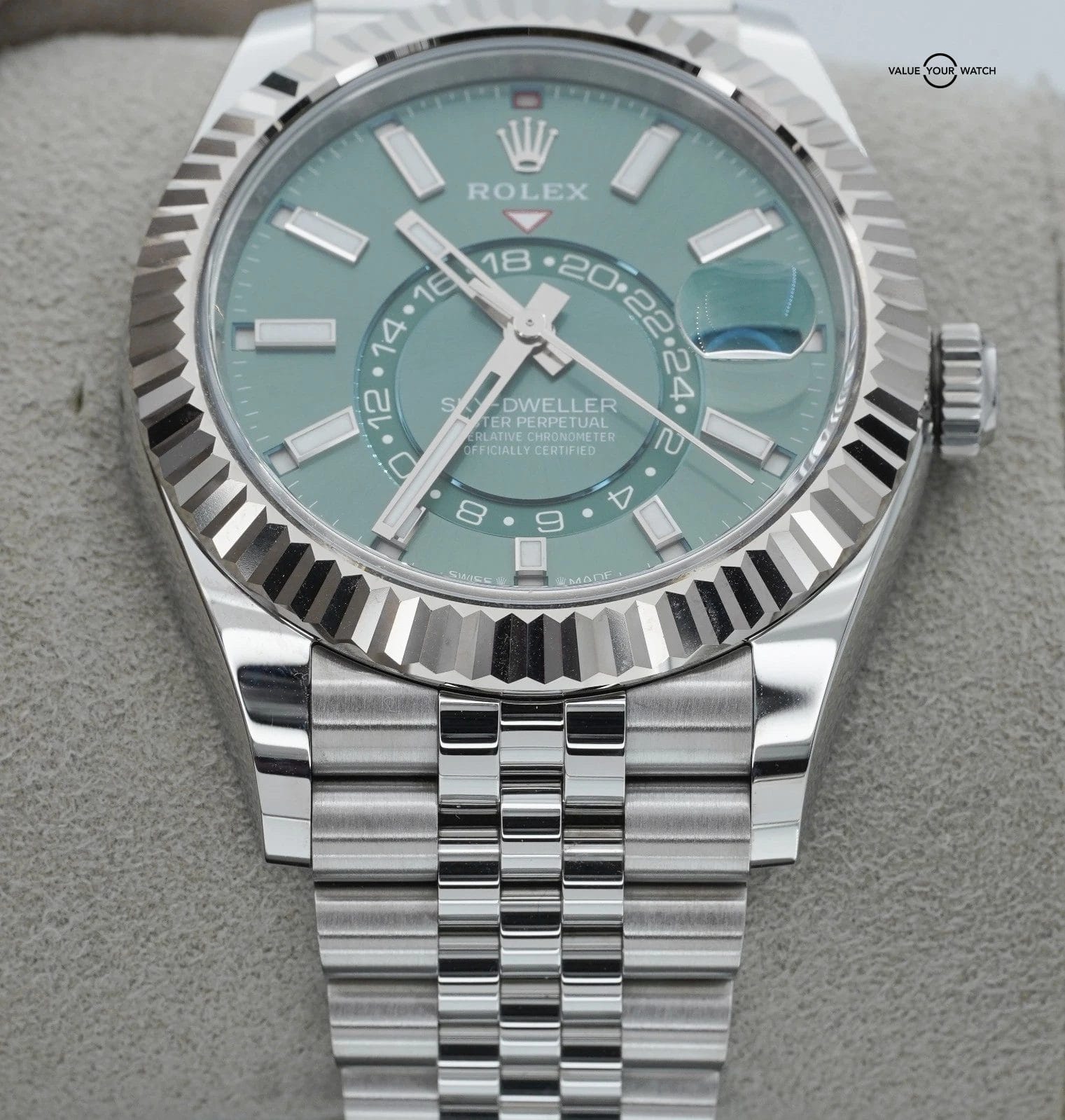 2025 Rolex Sky-Dweller 42mm 336934 Stainless Steel Jubilee Green Dial - Image 8