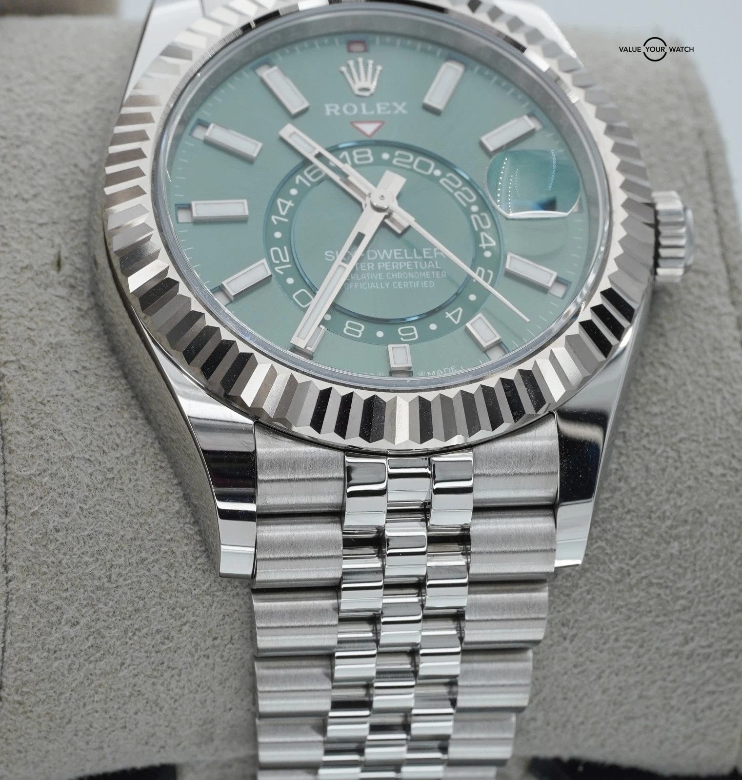 2025 Rolex Sky-Dweller 42mm 336934 Stainless Steel Jubilee Green Dial - Image 14