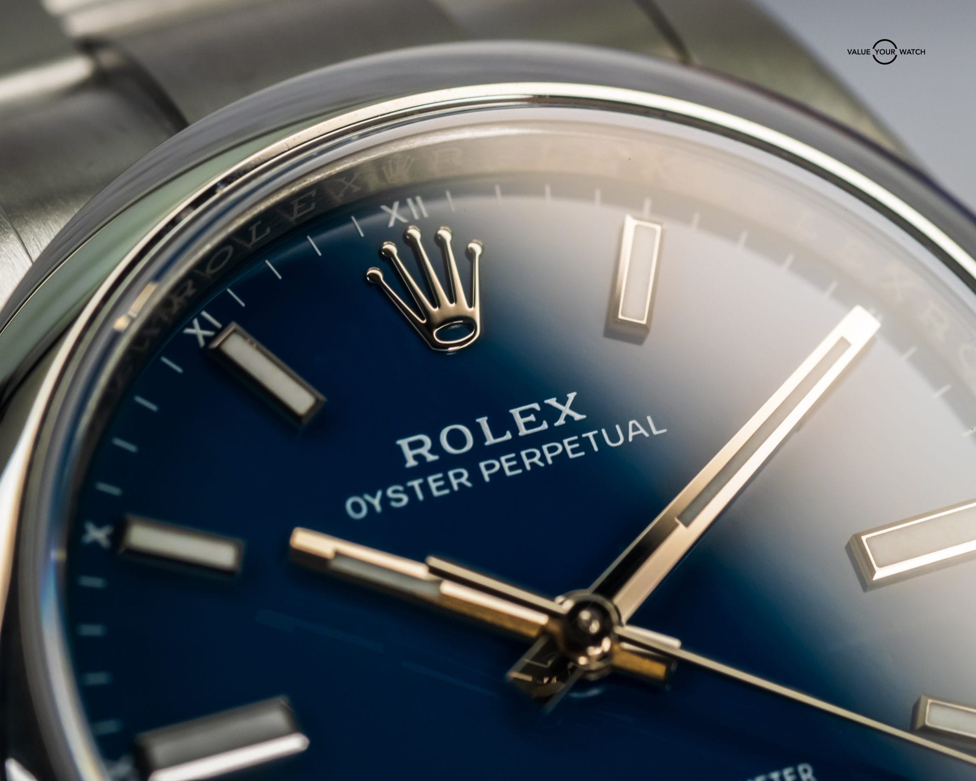 2025 ROLEX Oyster Perpetual 34mm Med Blue Dial – UNWORN BOX & PAPERS – 124200 - Image 12