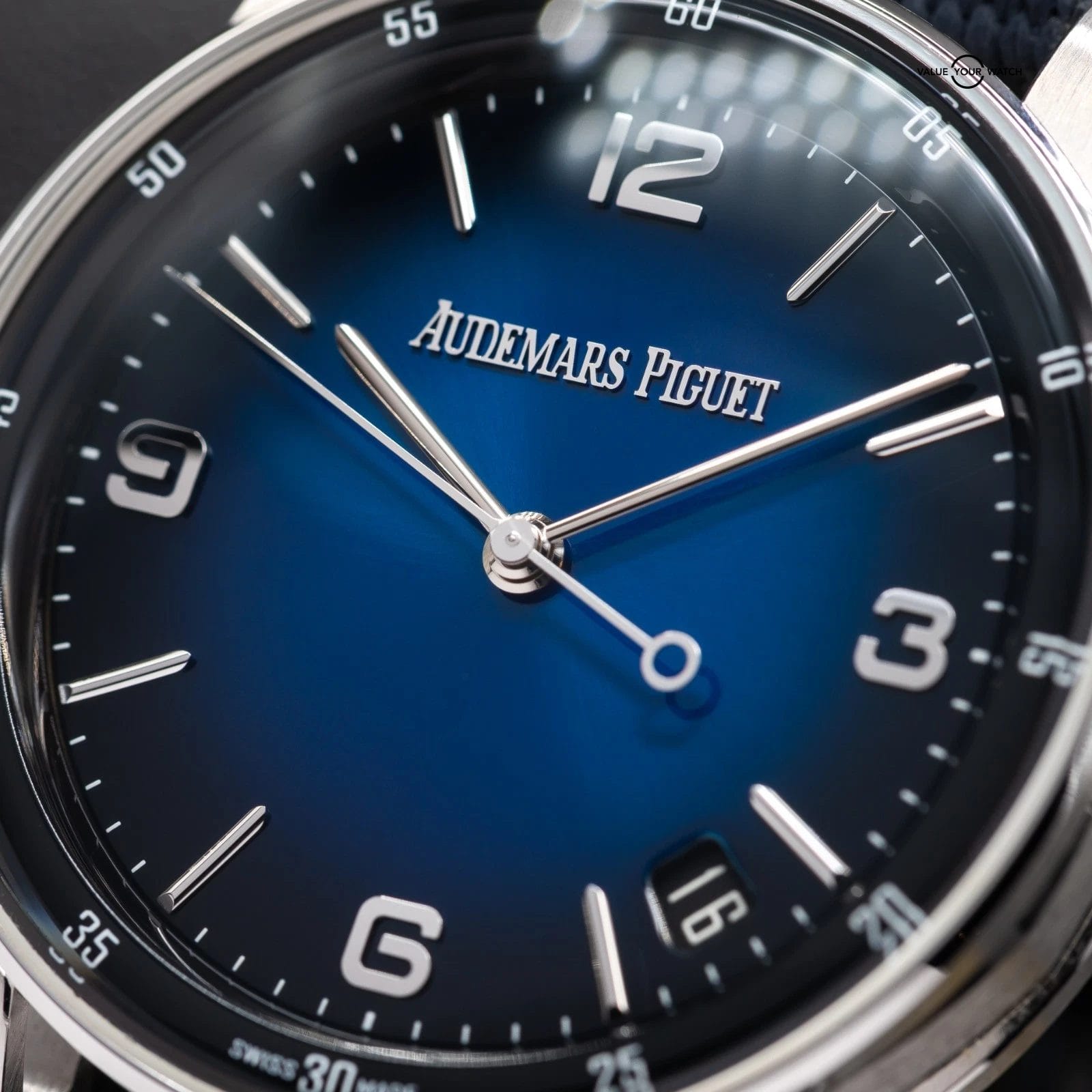 Audemars Piguet Code 11.59 White Gold, Blue Lacquered Dial Men's Watch 15210BC - Image 3