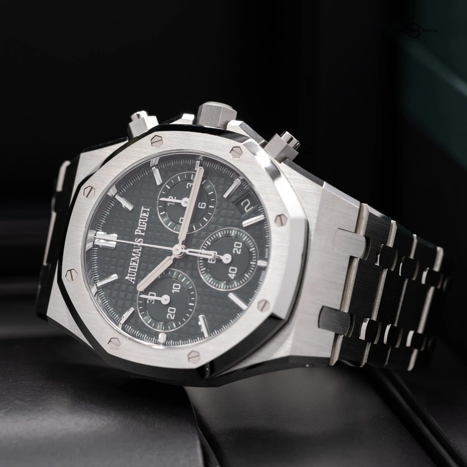 NEW ! Audemars Piguet Royal Oak Chronograph Green Men's 26240ST.OO.1320ST.08 - Image 15