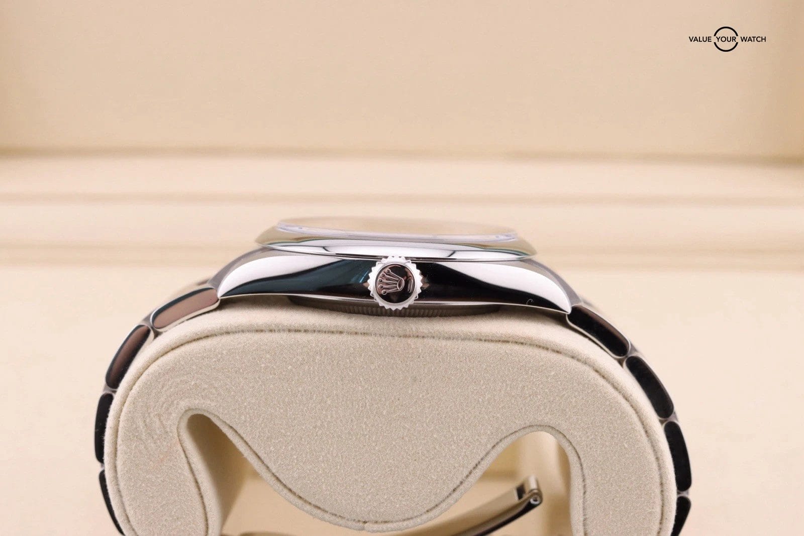 Unworn Rolex Oyster Perpetual 41mm Stainless Steel Green 134300 Dated 2026 - Image 10