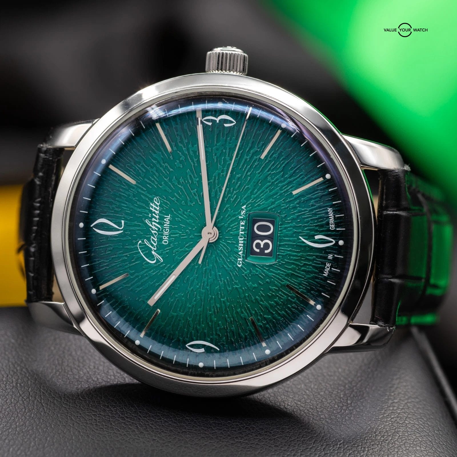 Glashutte Original Sixties Panorama Date Green Dial ref. 2-39-47-04-02-01 - Image 16