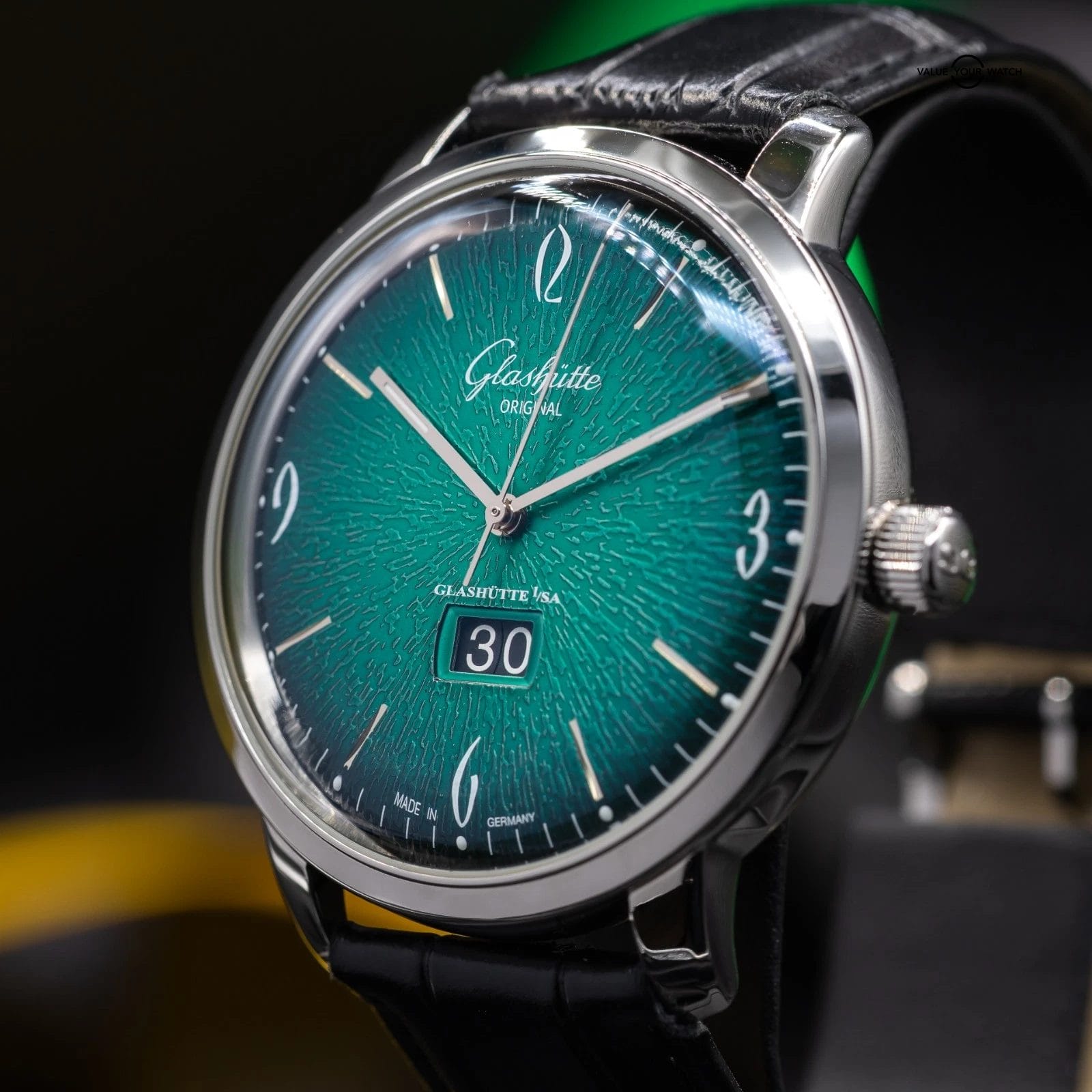 Glashutte Original Sixties Panorama Date Green Dial ref. 2-39-47-04-02-01 - Image 2