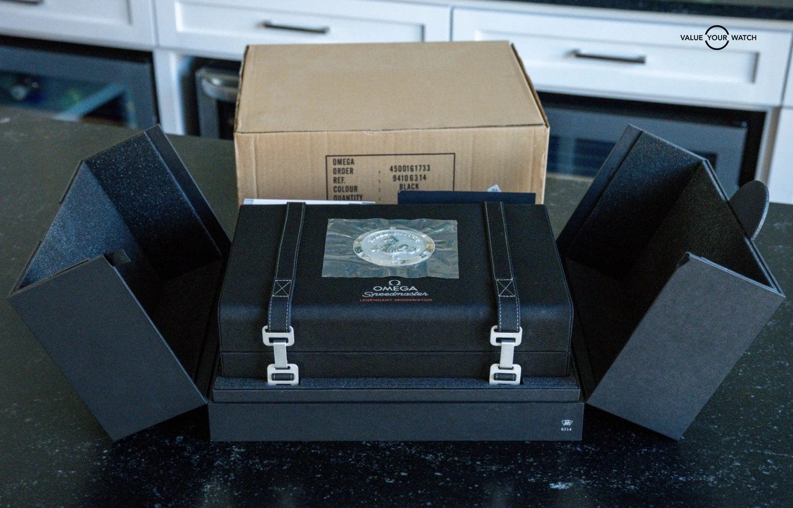 Omega Speedmaster Professional Moonwatch COMPLETE 42mm 311.30.42.30.01.005 - Image 17