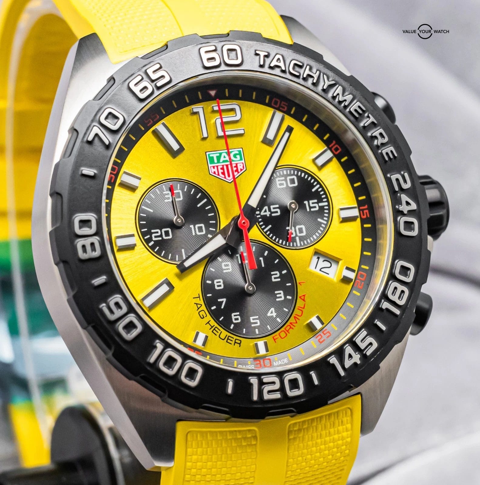 Tag Heuer Formula 1 Chronograph 43 mm Yellow Dial Complete 2023 CAZ101AM.FT8054