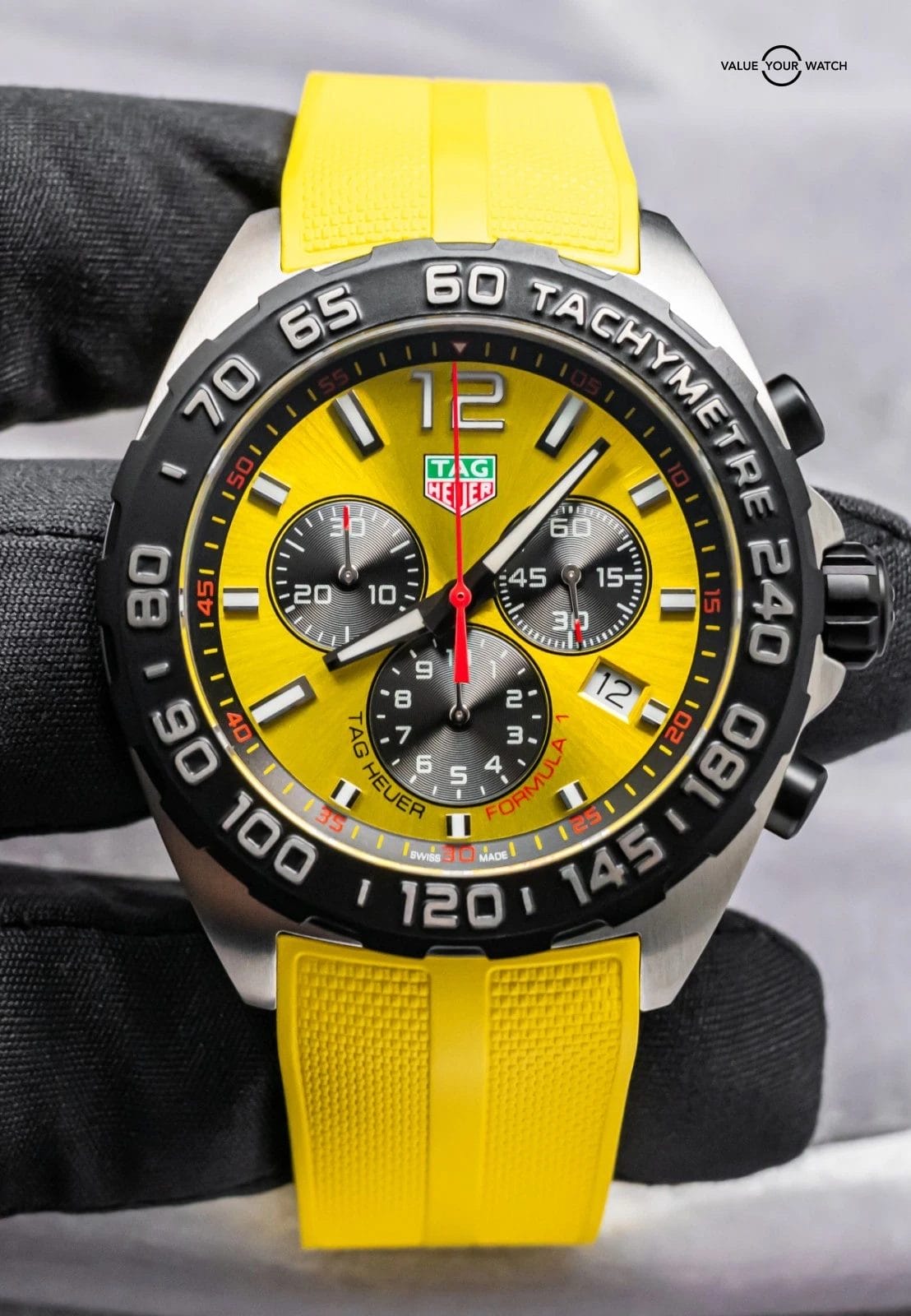 Tag Heuer Formula 1 Chronograph 43 mm Yellow Dial Complete 2023 CAZ101AM.FT8054 - Image 4