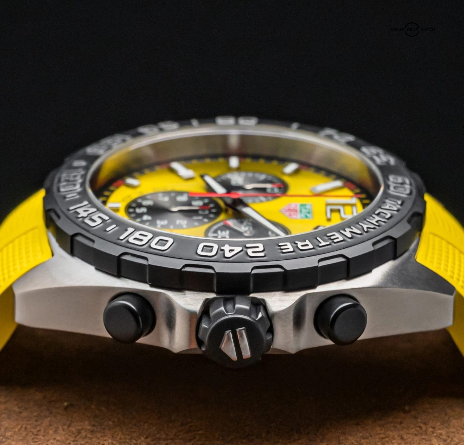 Tag Heuer Formula 1 Chronograph 43 mm Yellow Dial Complete 2023 CAZ101AM.FT8054 - Image 9