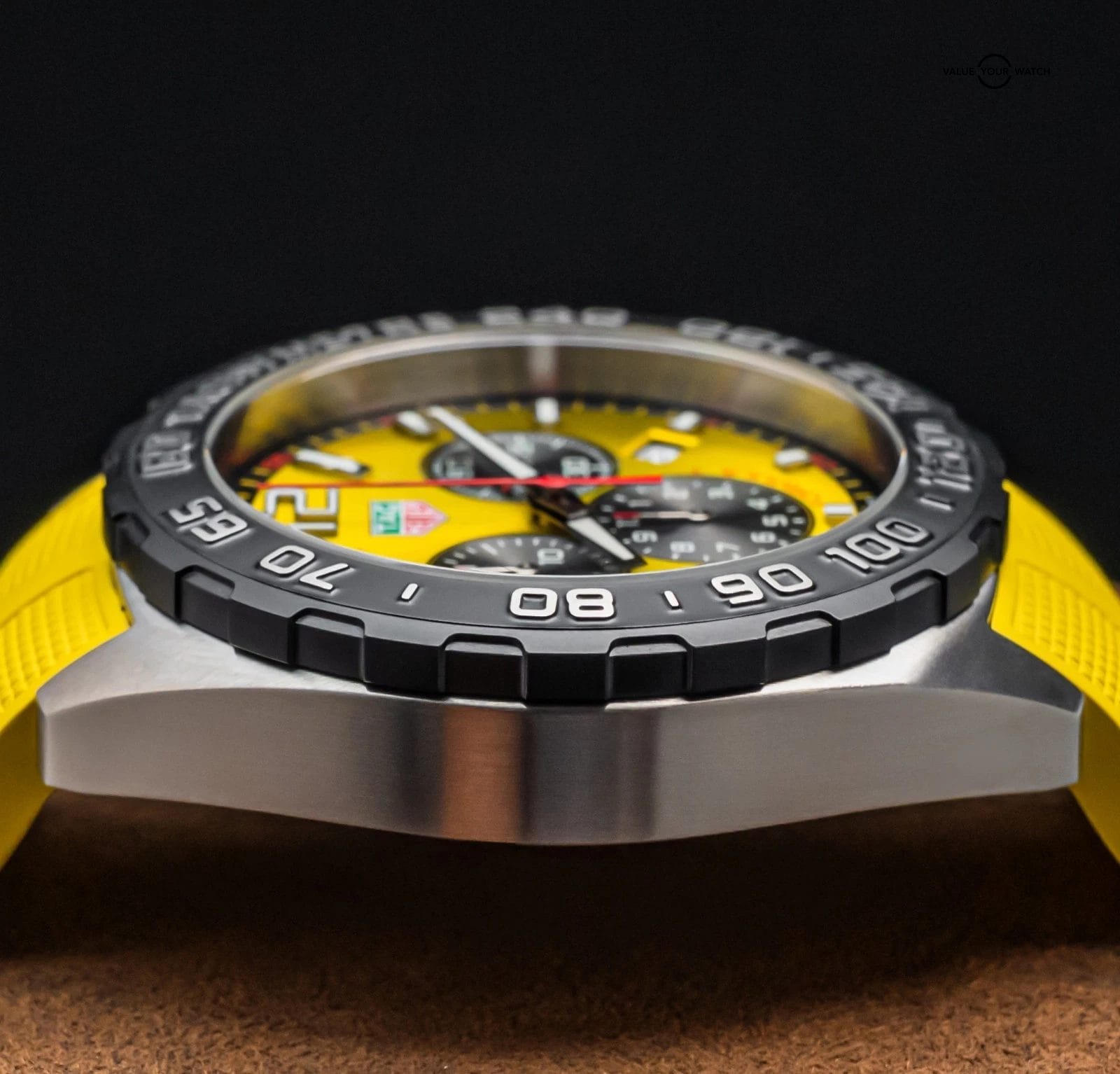 Tag Heuer Formula 1 Chronograph 43 mm Yellow Dial Complete 2023 CAZ101AM.FT8054 - Image 10